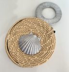 Bolsa de palha artesanal c/concha e alça ferro - foto principal