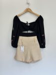 Cropped preto com bordados Dress To - PP tamanho PP - foto principal