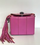 Bolsa tiracolo modelo caixa roxa La Spezia Rosa - foto principal