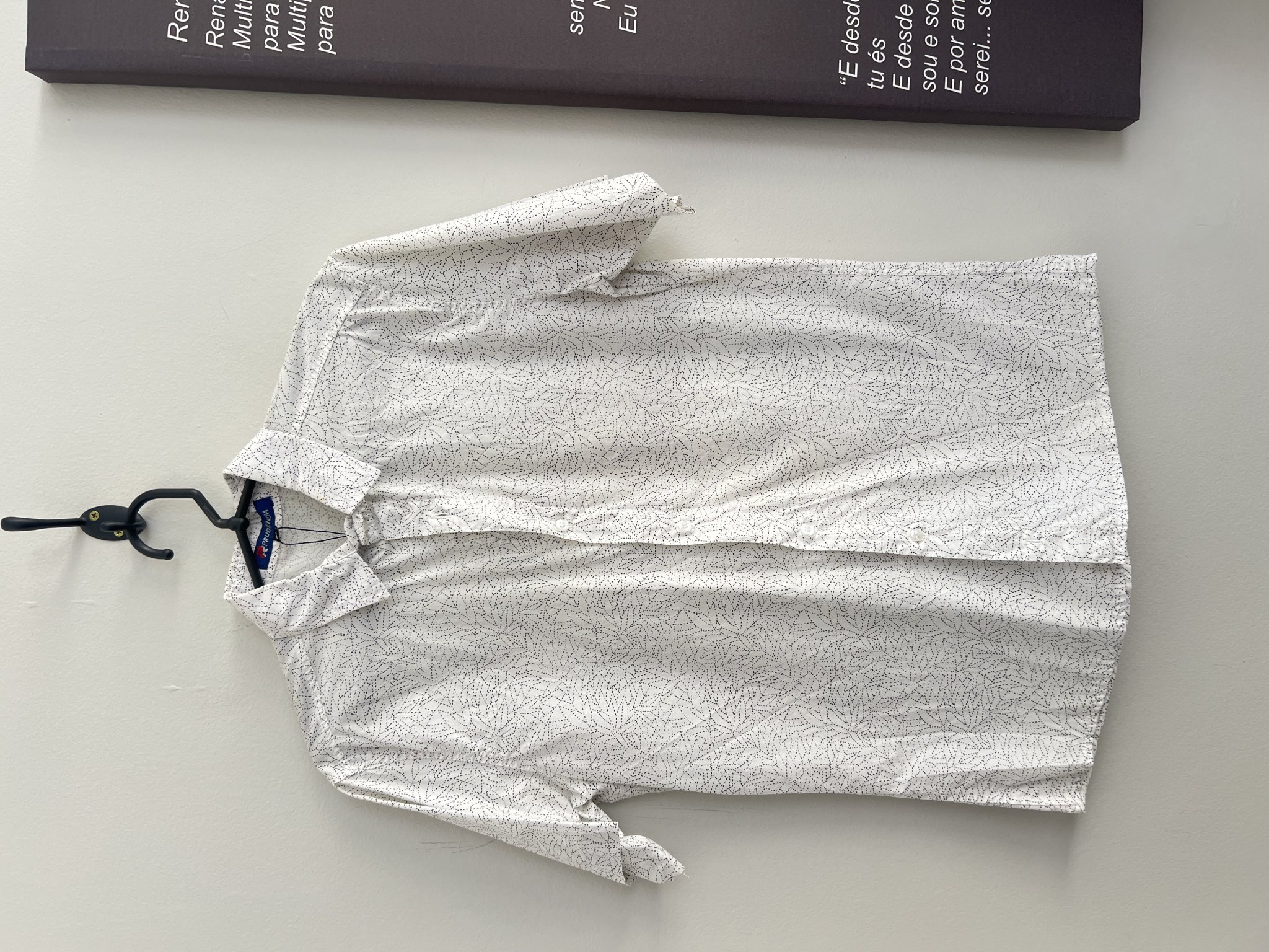 Camisa branca estampa floral pontilhada m/curta Prudência msc - G
