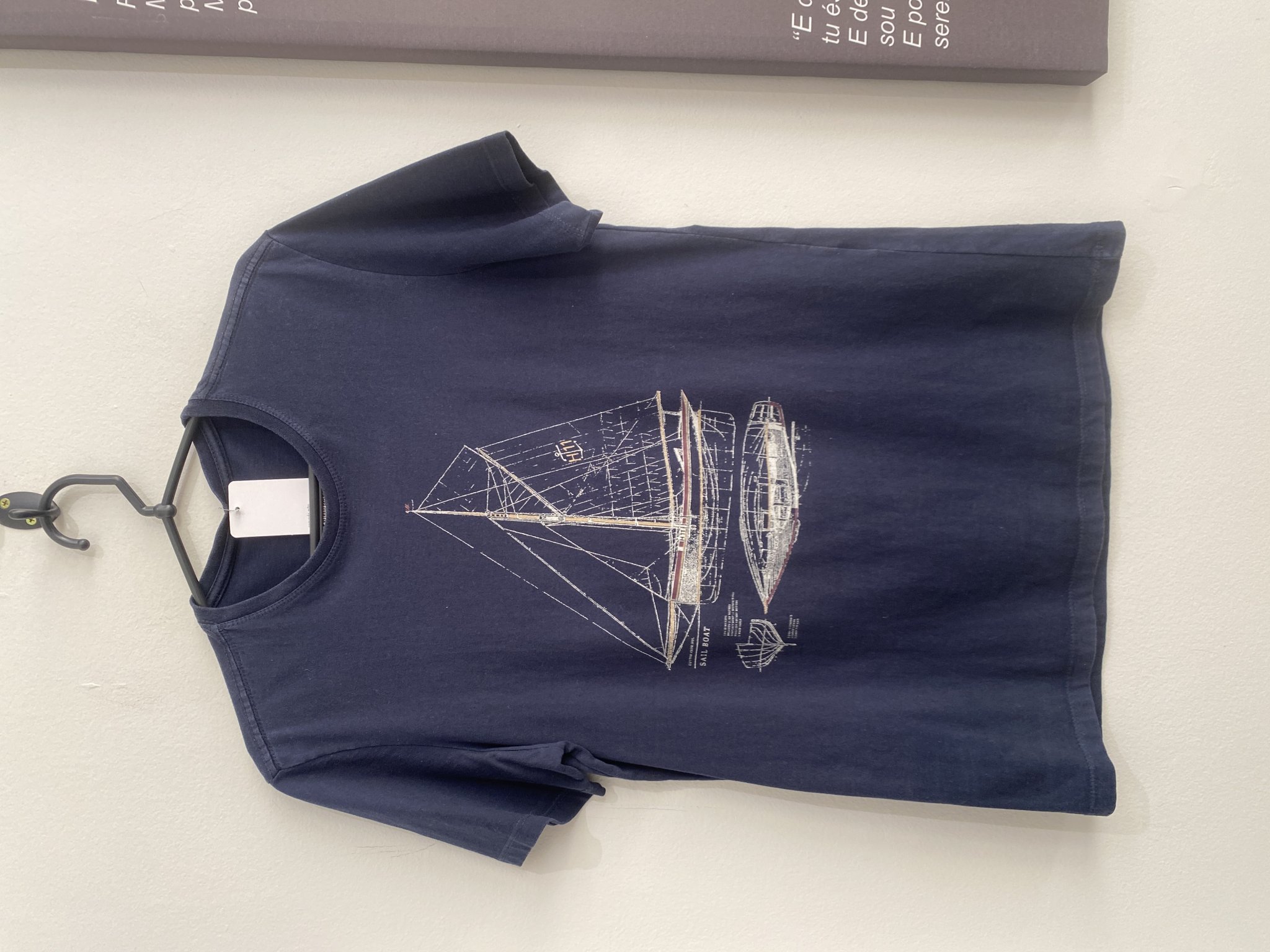 Camiseta azul marinho estampa barco Marfinno - P