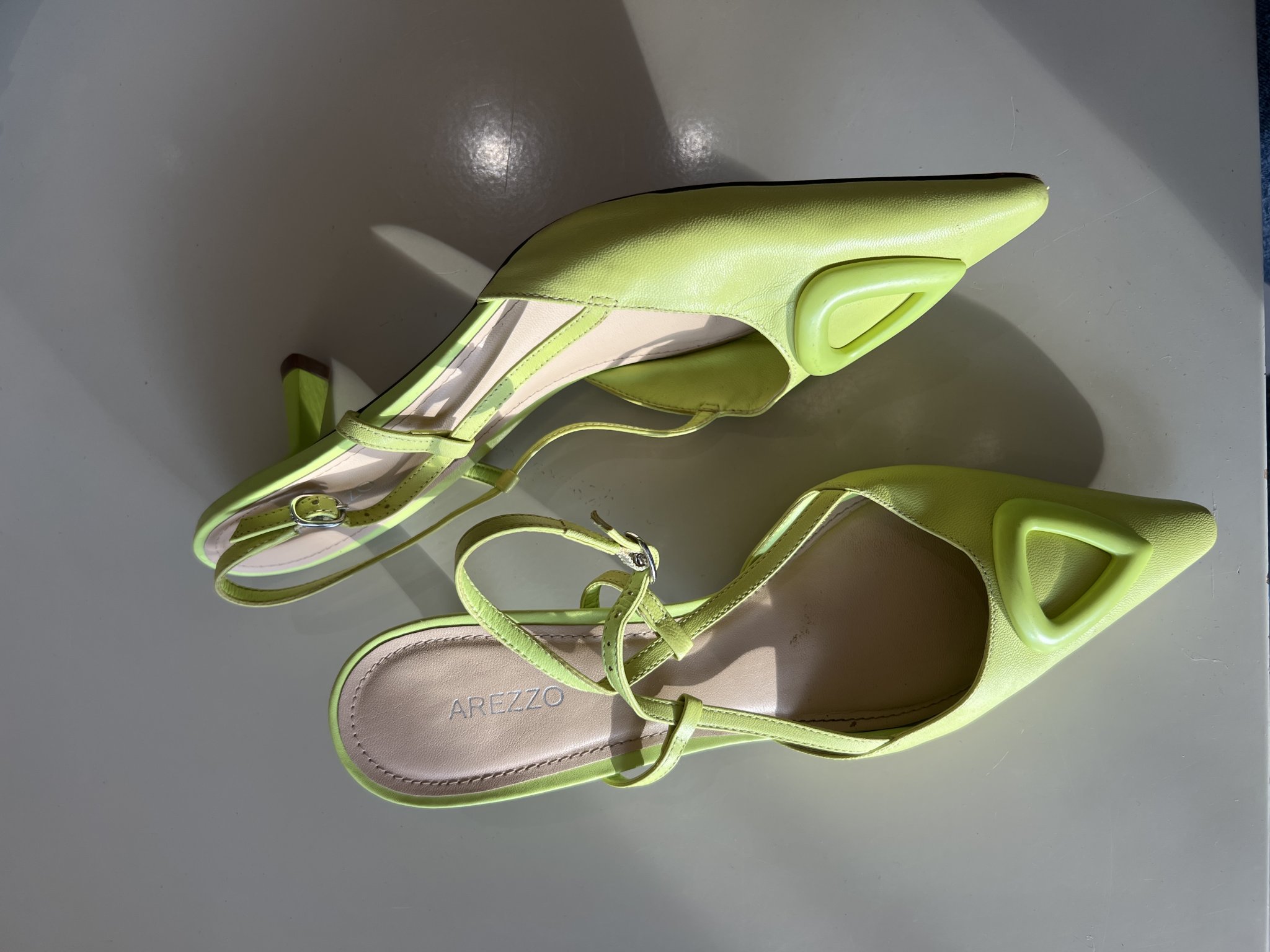 Scarpin verde neon Arezzo - 39