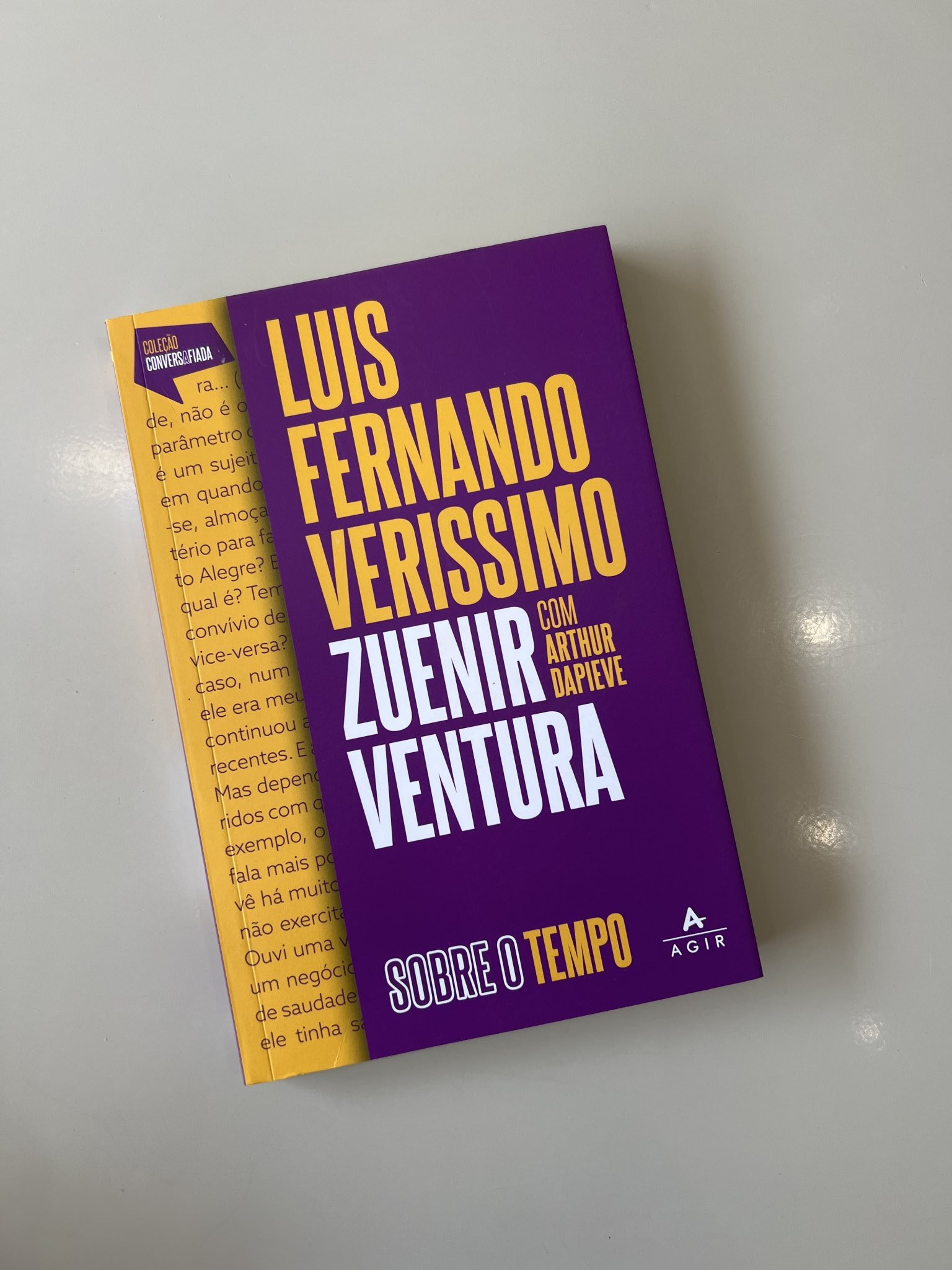 Sobre o tempo - Luis Fernando Verissimo Roxo, Laranja - foto principal
