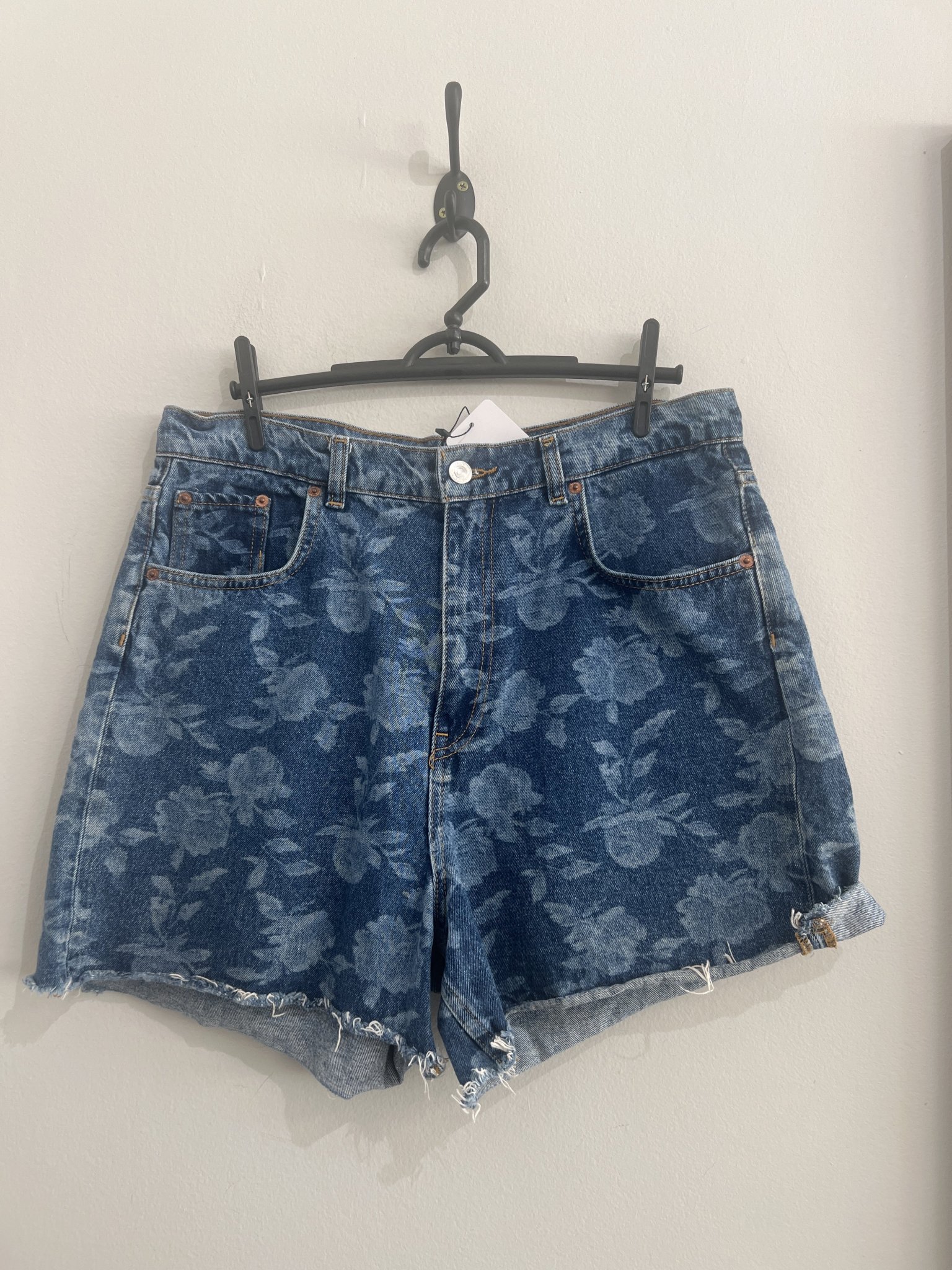 Short jeans estampa floral Zara - 42