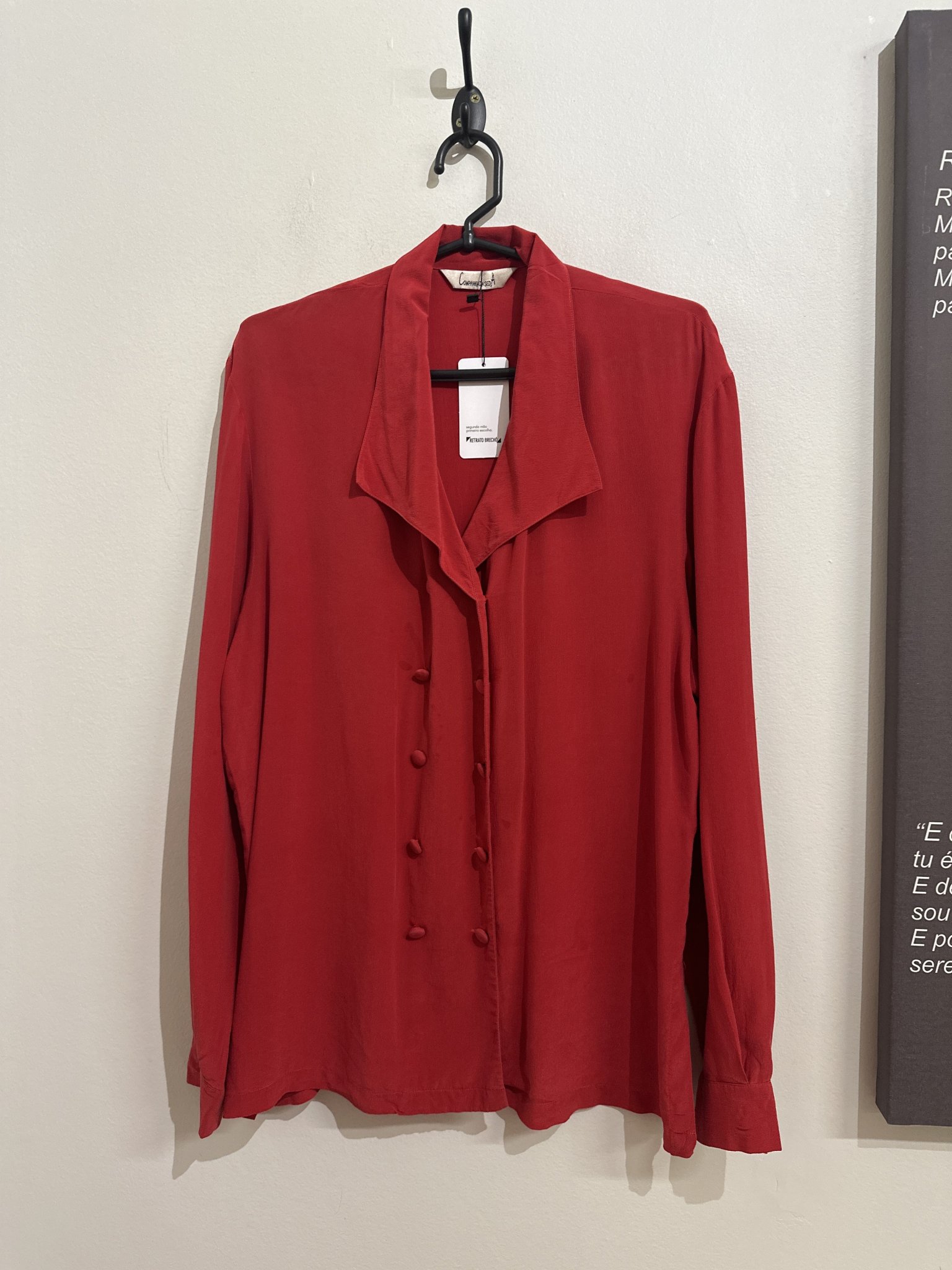 Camisa vermelha m/longa de botões duplos Companha da seda - M