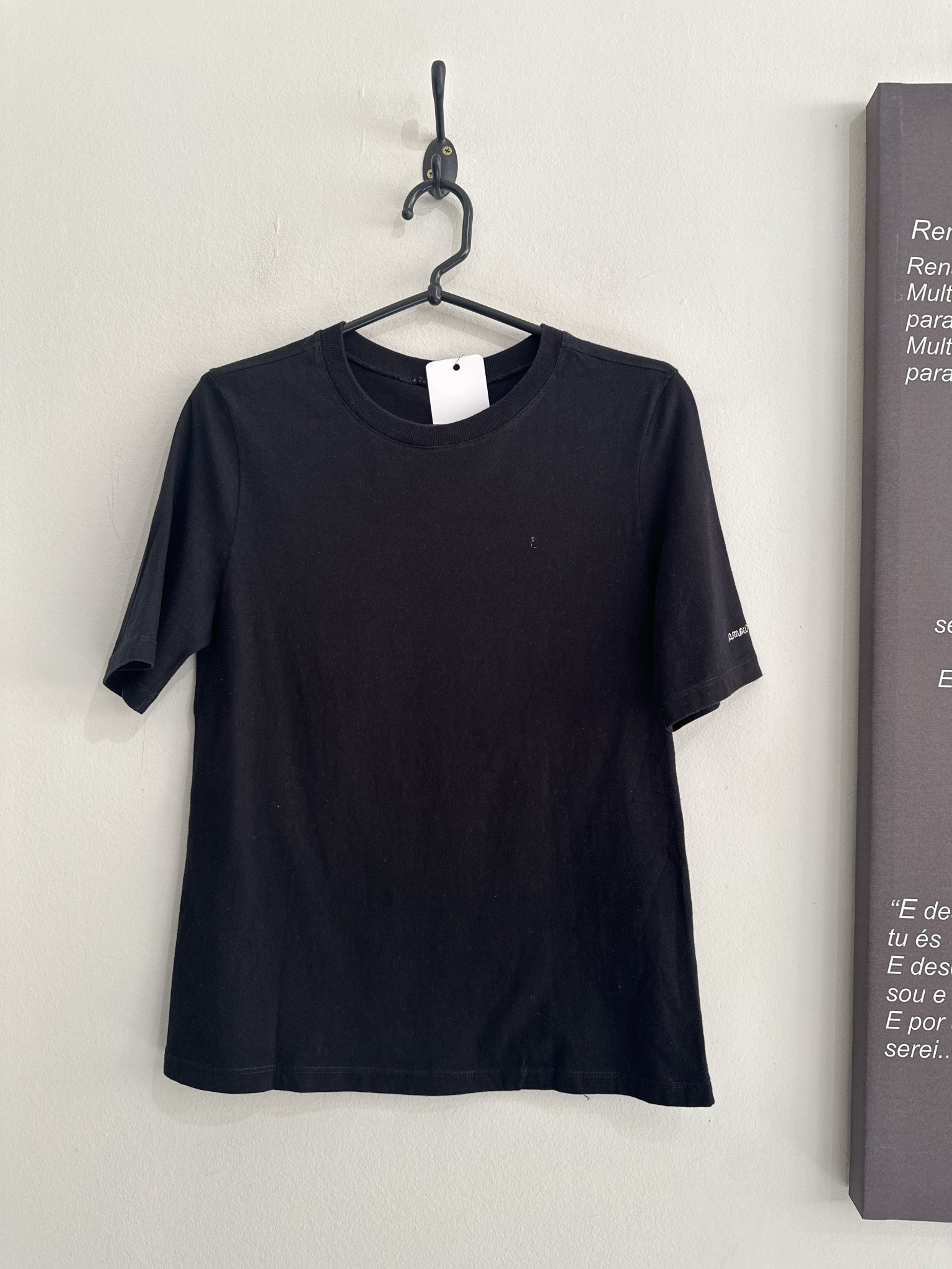 Blusa t-shirt preta de algodão amour - P