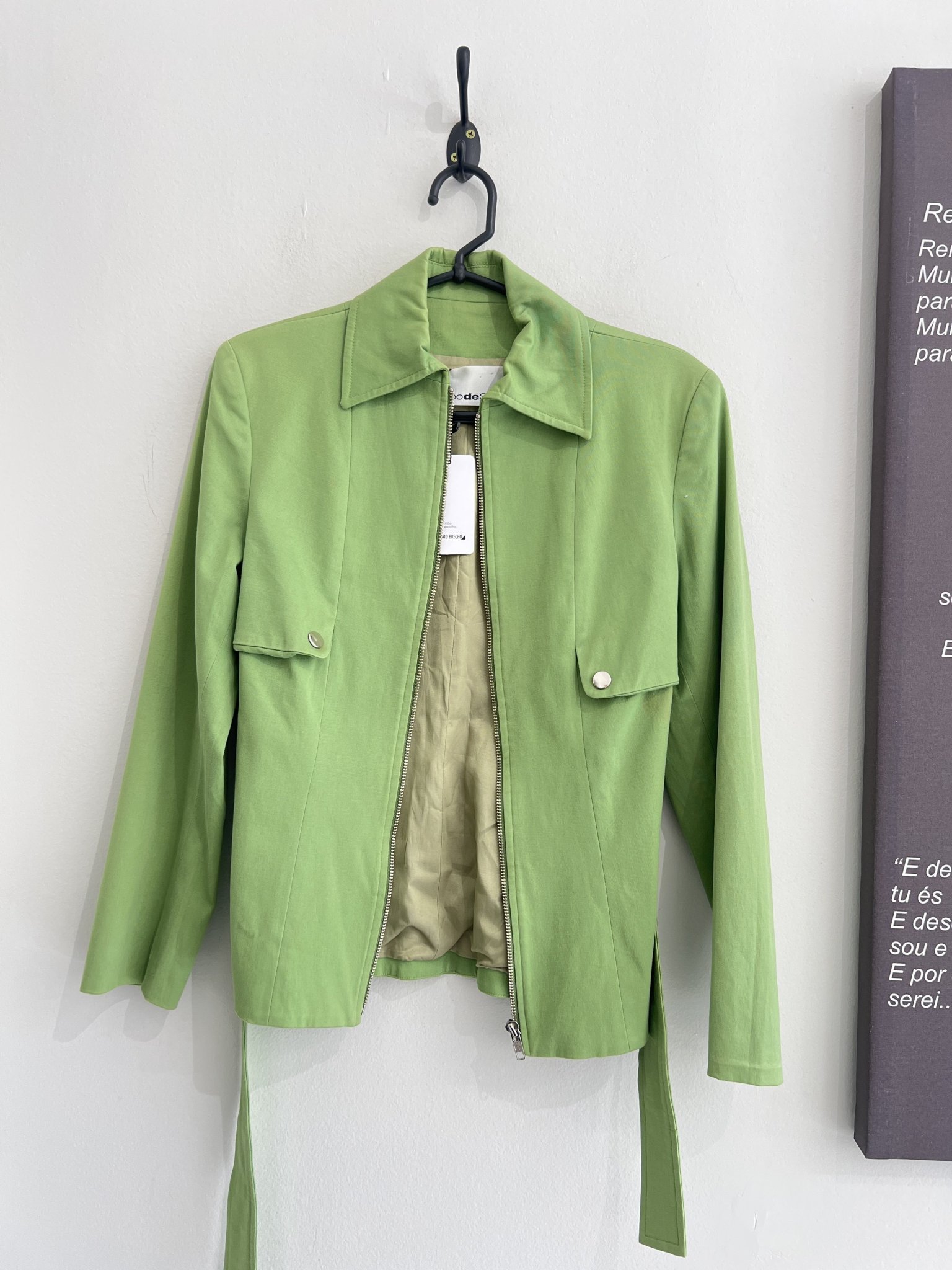 Jaqueta verde fecho dde ziper e cinto faixa Rabo de Saia vintage - 36