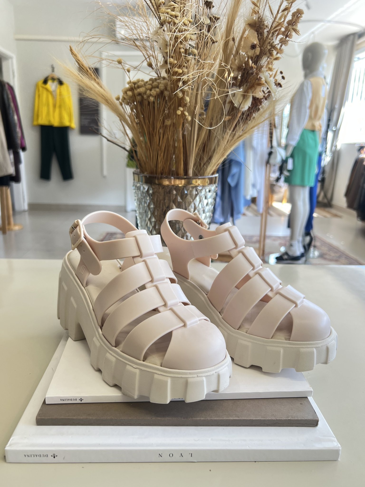 Melissa off white tratorada - 37