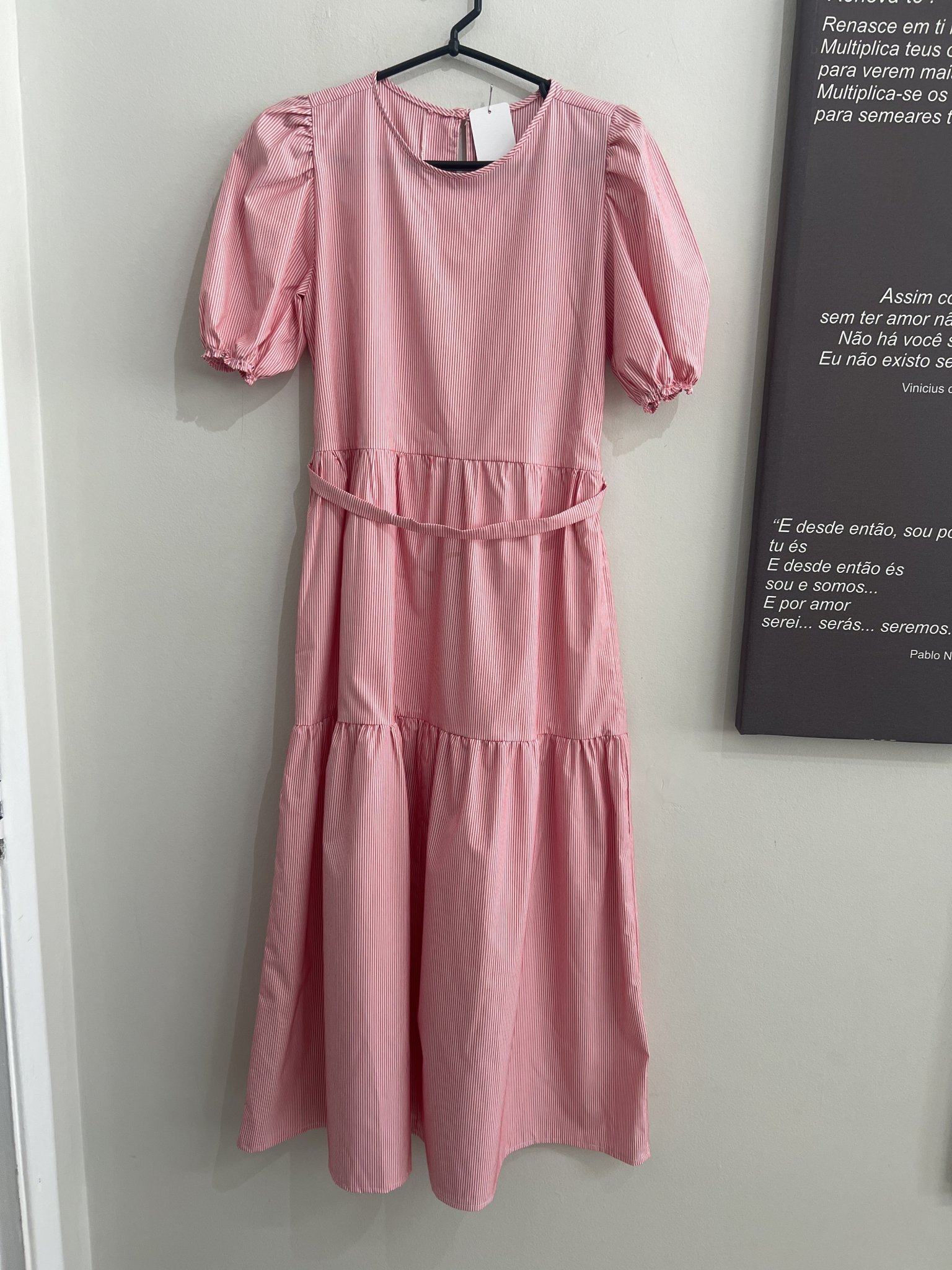 Vestido longo listrasdo vermelho e branco m/curta e c/cinto faixa s/marca - M