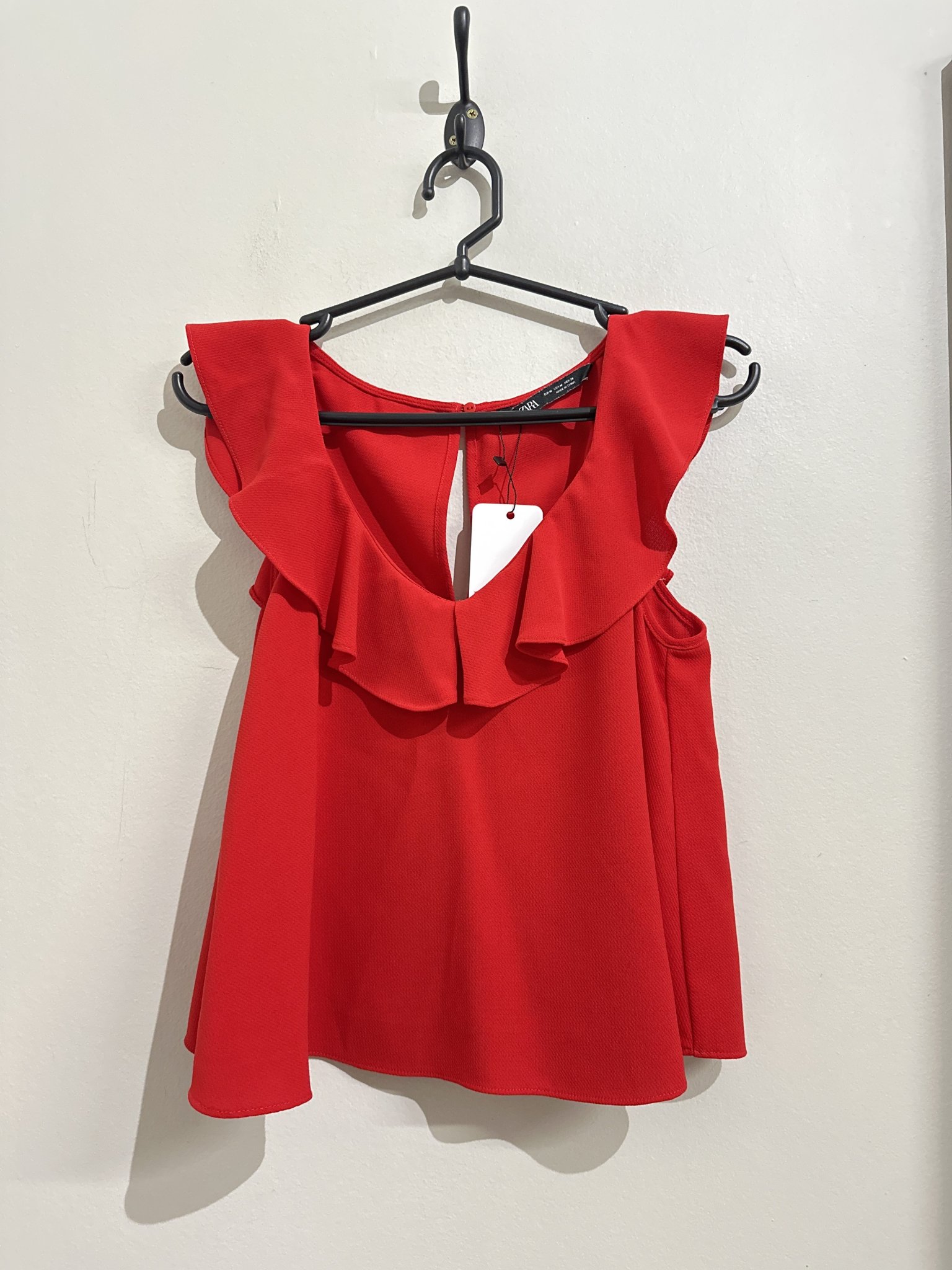 Blusa vermelha c/babados nos ombros s/manga Zara - M
