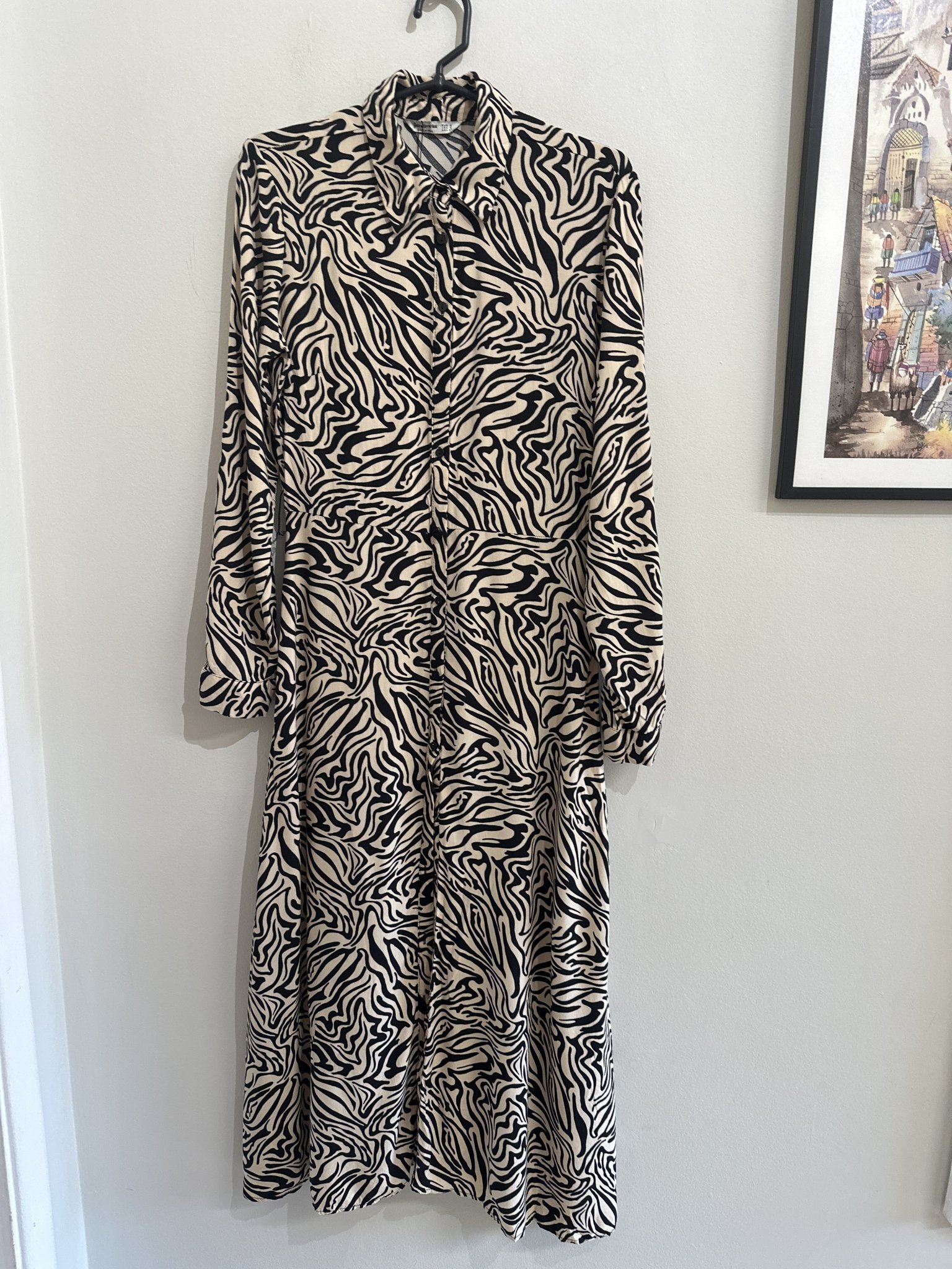 Vestido chemise longo P&B zebra m/longa Stradivarius - P