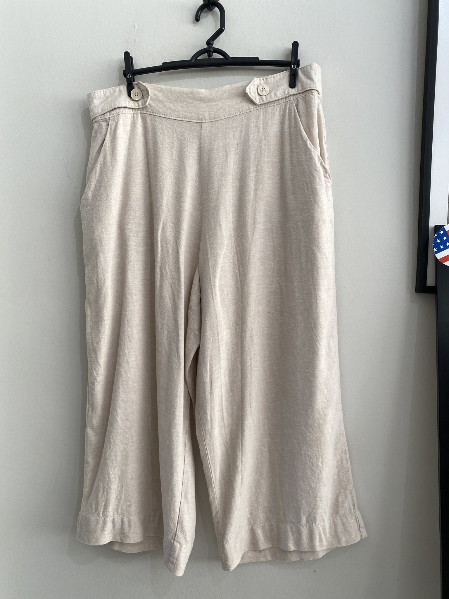 Calça pantacourt bege de cintura regulavel Croft & Barrow de linho e viscose - G
