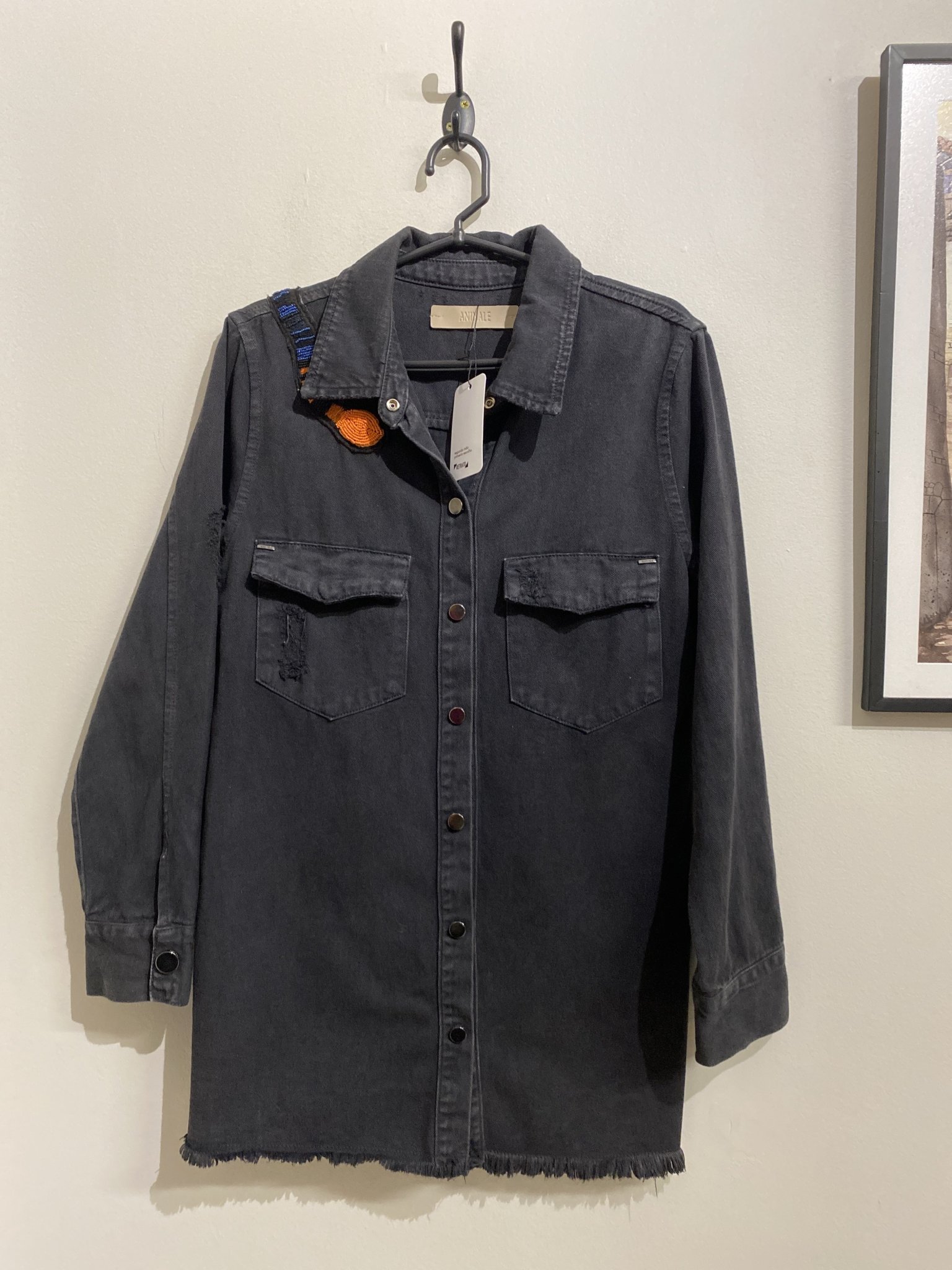 Jaqueta jeans preta com bordaos atersanais Animale - P/M