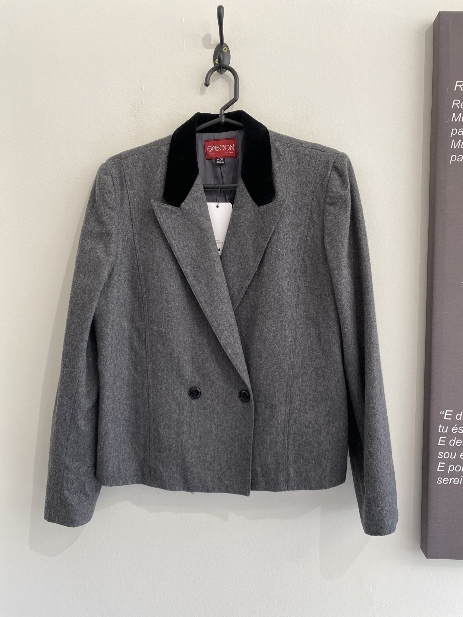 Blazer cinza de pala preta e botões duplo Saggon - 42