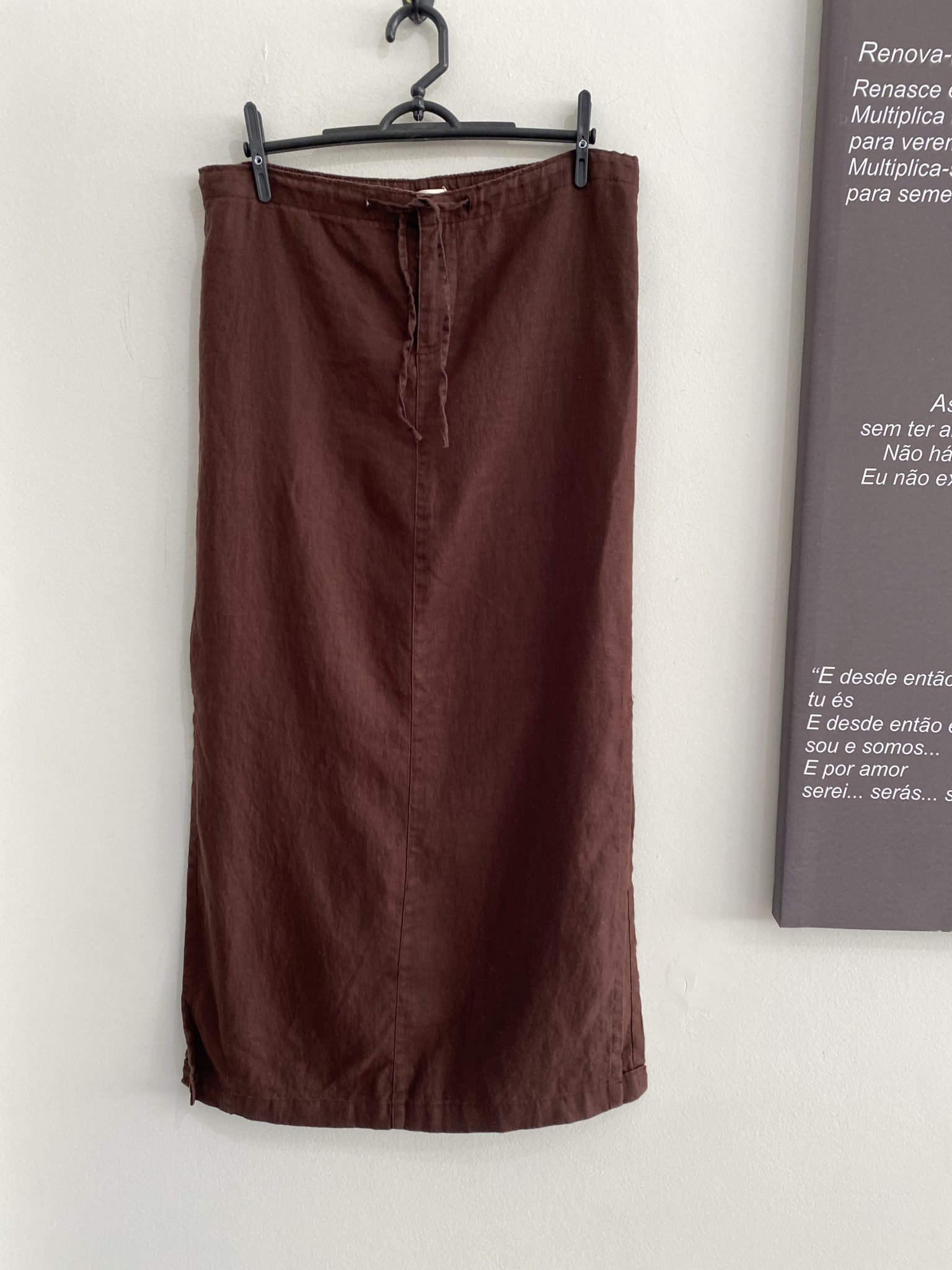 Saia longa marrom Old Navy de linho e cintura regulavel - 36
