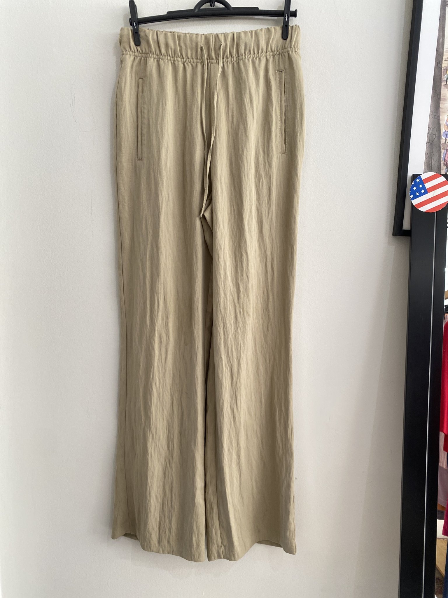 Calça verde oliva de cintura regulavel Zara - P
