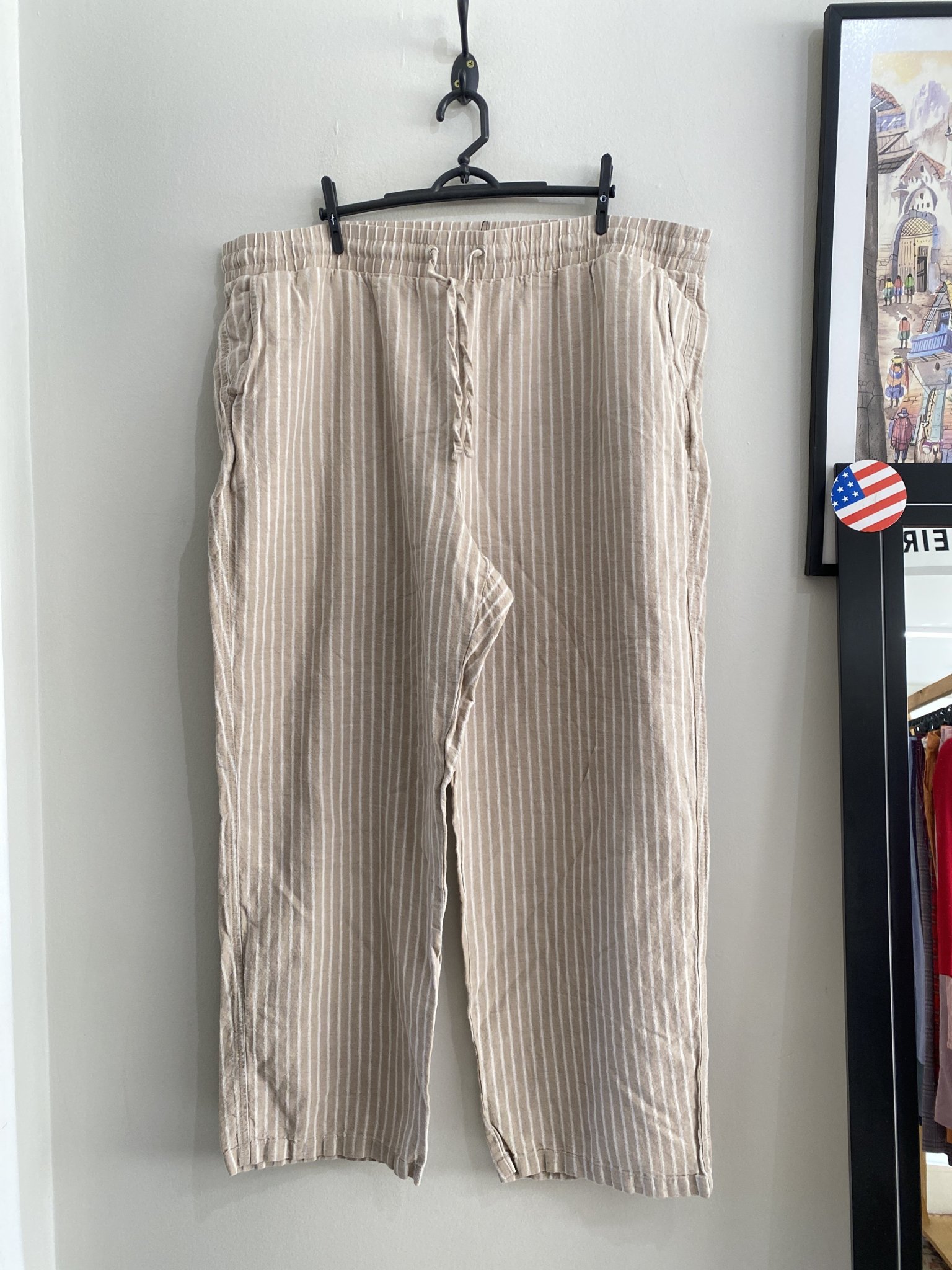 Calça listrada bege e branco de cintura regulavel Amazon de linho e algodão - GG