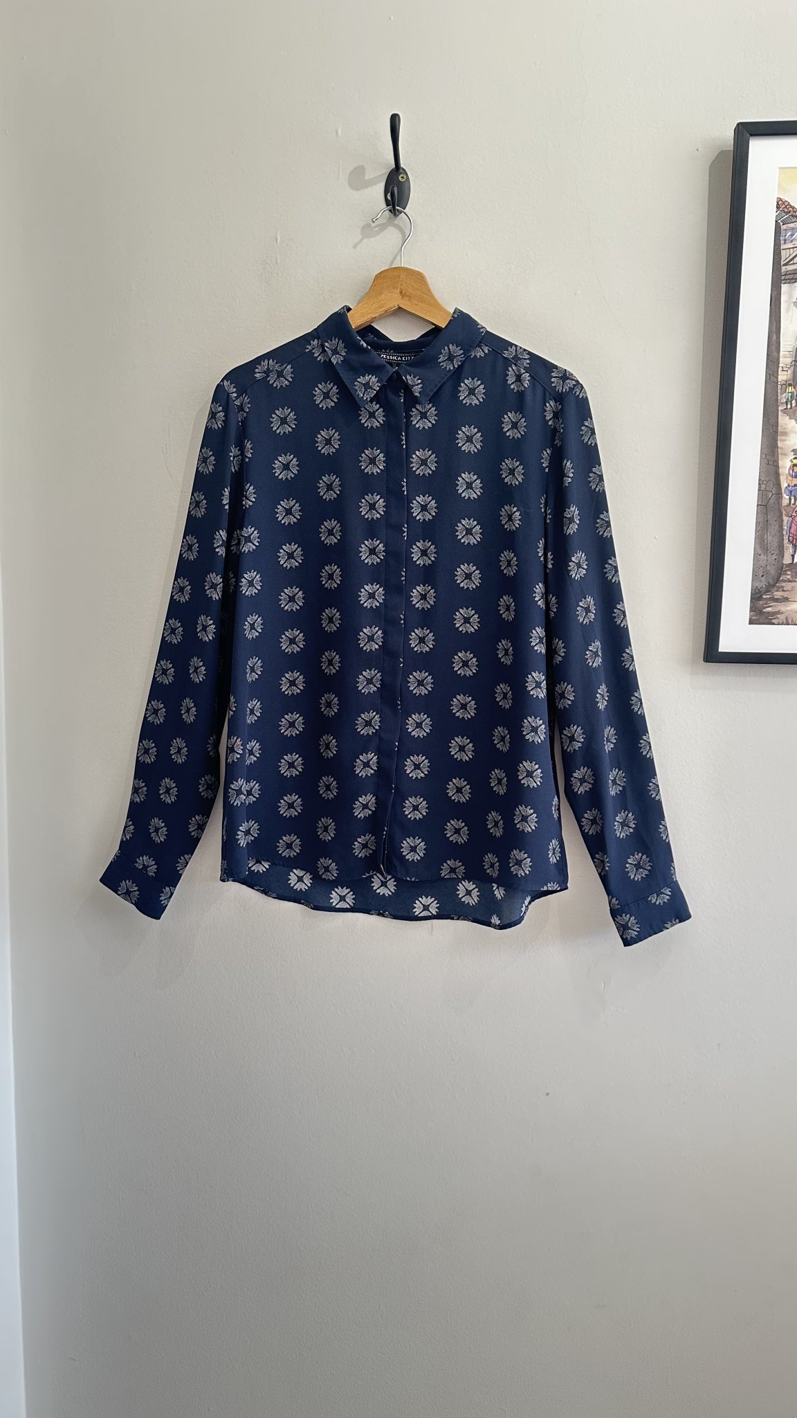 Camisa azul marinho estampa floral branca Yessica - 42 azul, azul-marinho tamanho 42 - foto principal