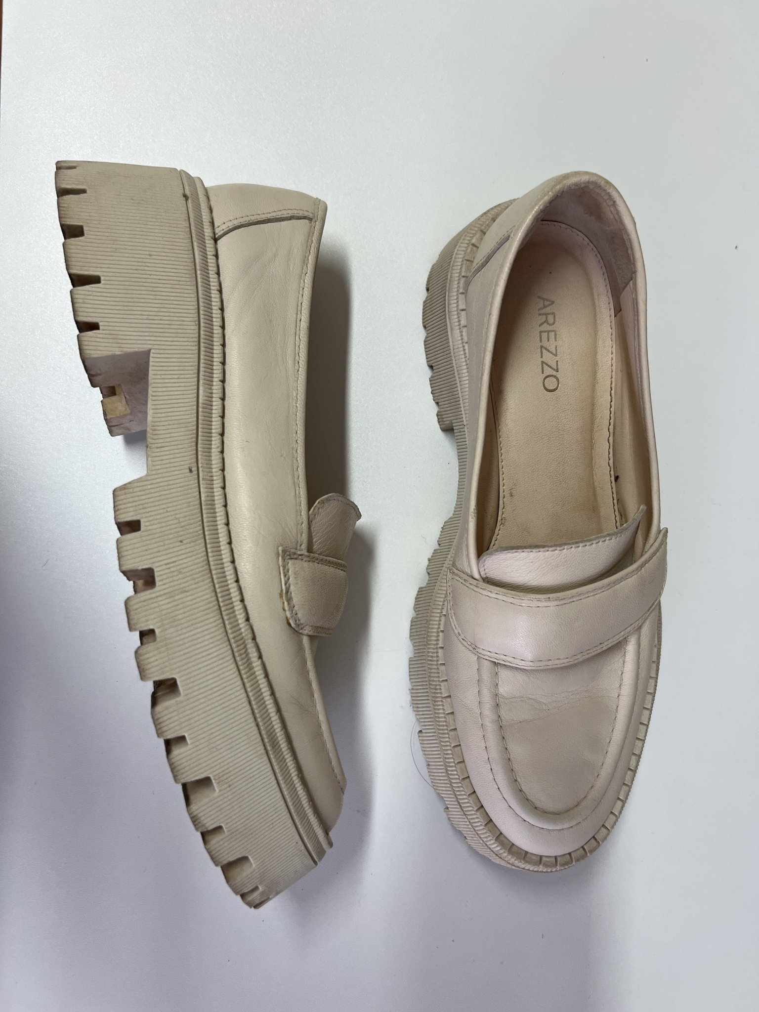 Mocassim off white Arezzo *sinais - 38 branco tamanho 38 - foto principal