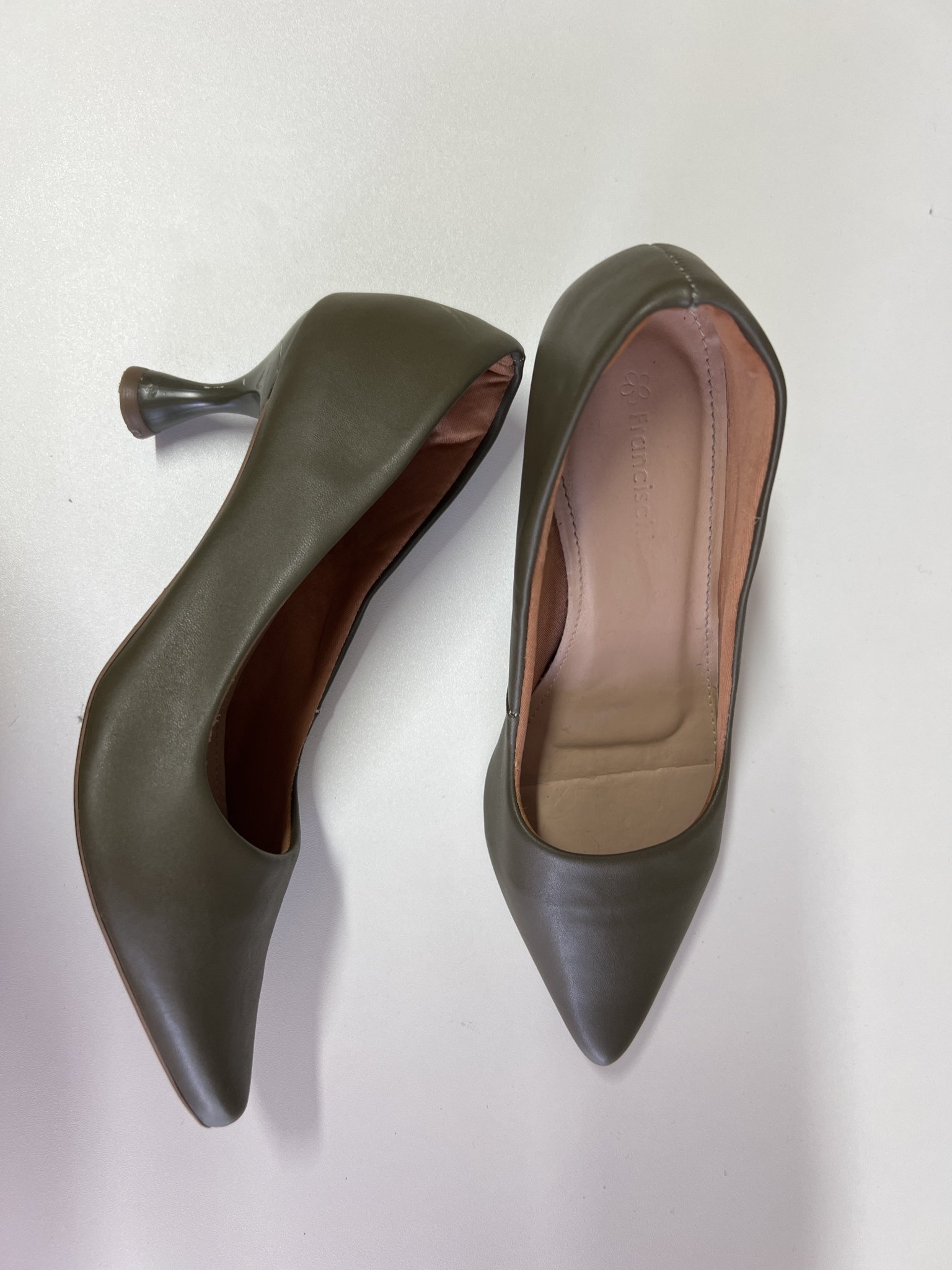 Scarpin verde oliva Francischini *sinais - 35