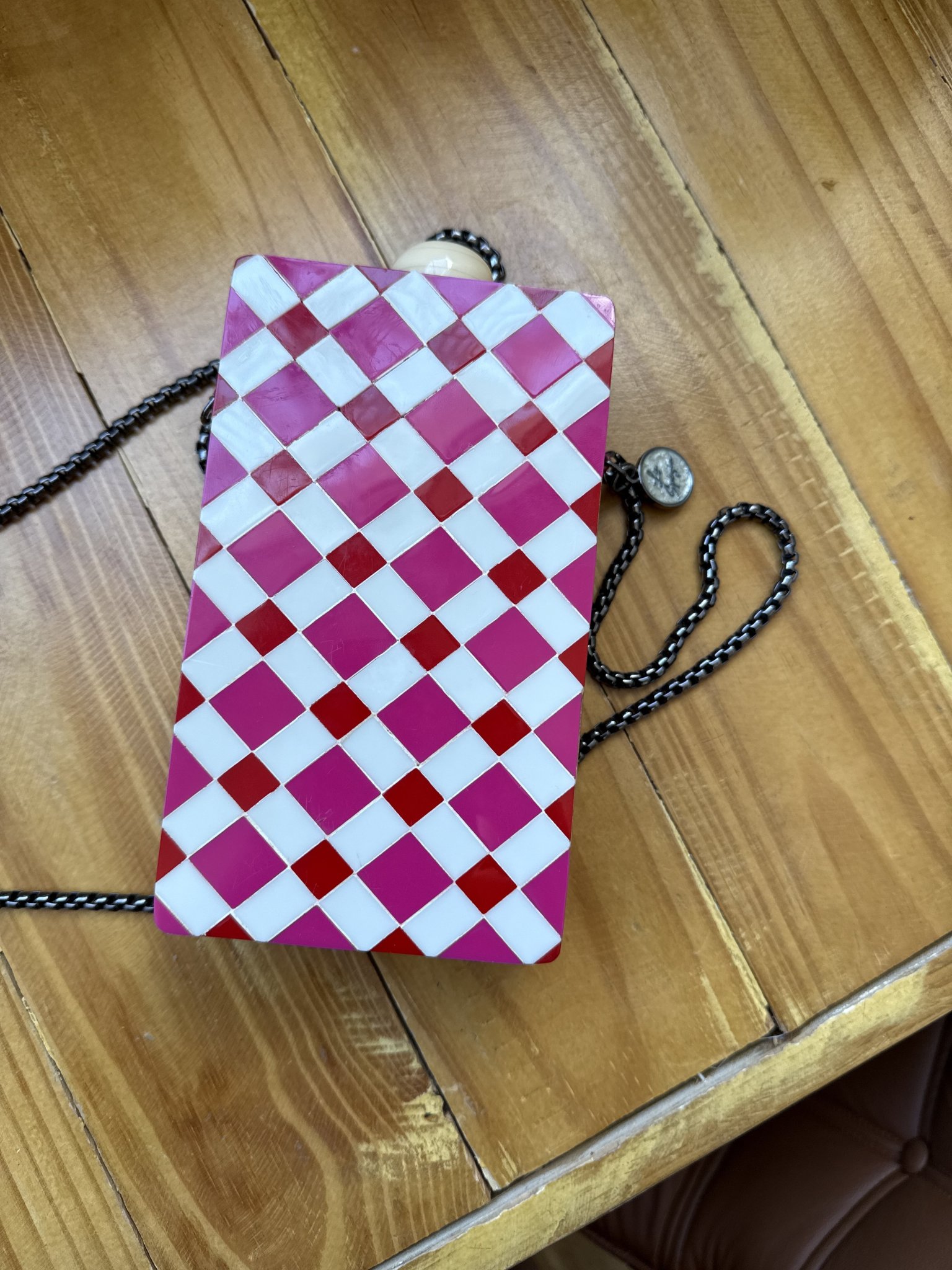 Bolsa tiracolo geometrica vermelho, bege e rosa de acrilico e madeira La Spezia vermelho, rosa, bege - foto principal