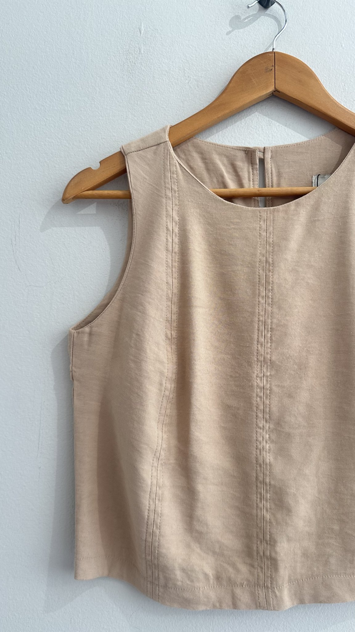Blusa bege s/manga French - P tamanho P - vista adicional 2