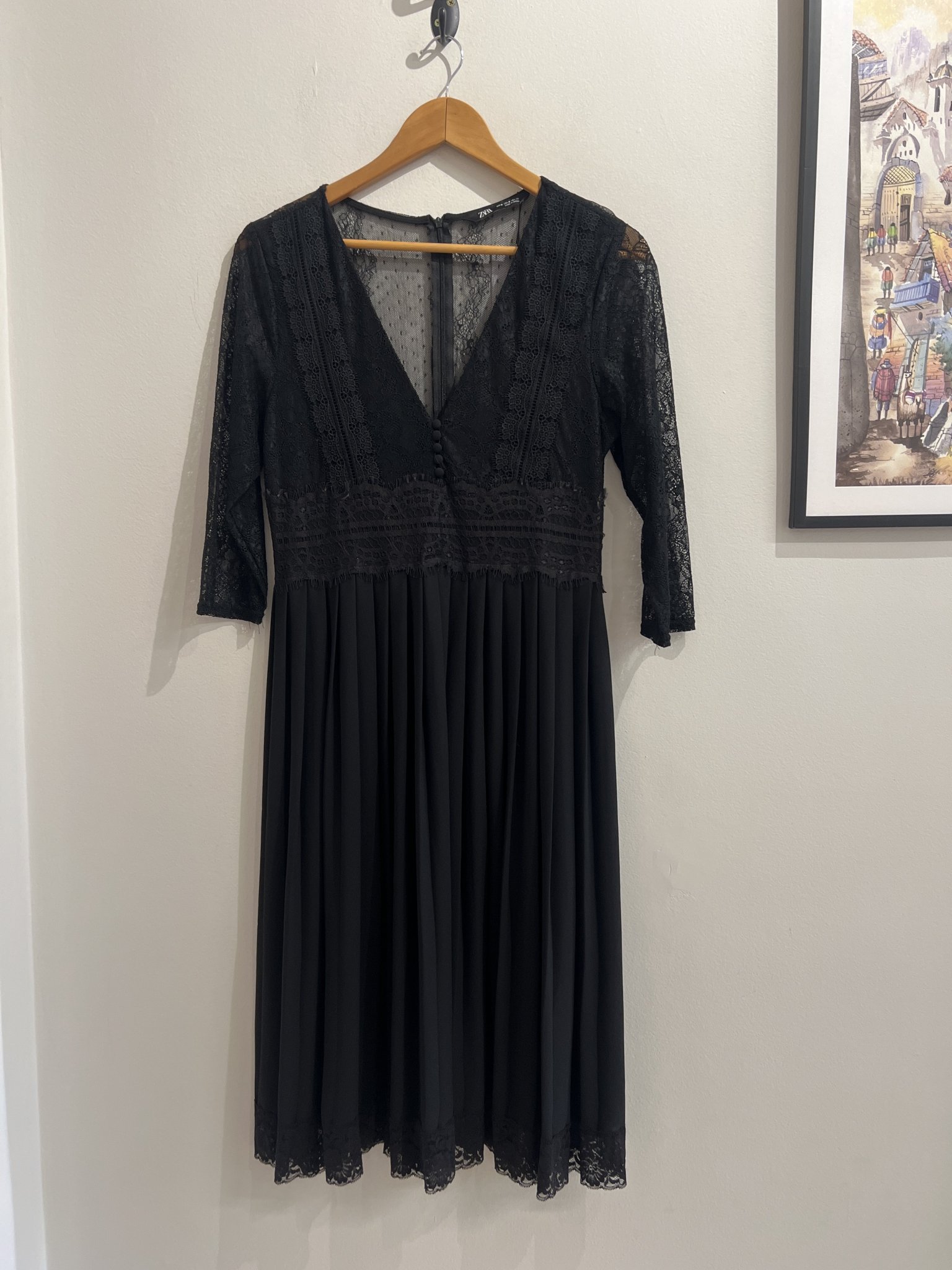 Vestido preto de renda manga 7/8 e saia plissada Zara - M tamanho M - foto principal