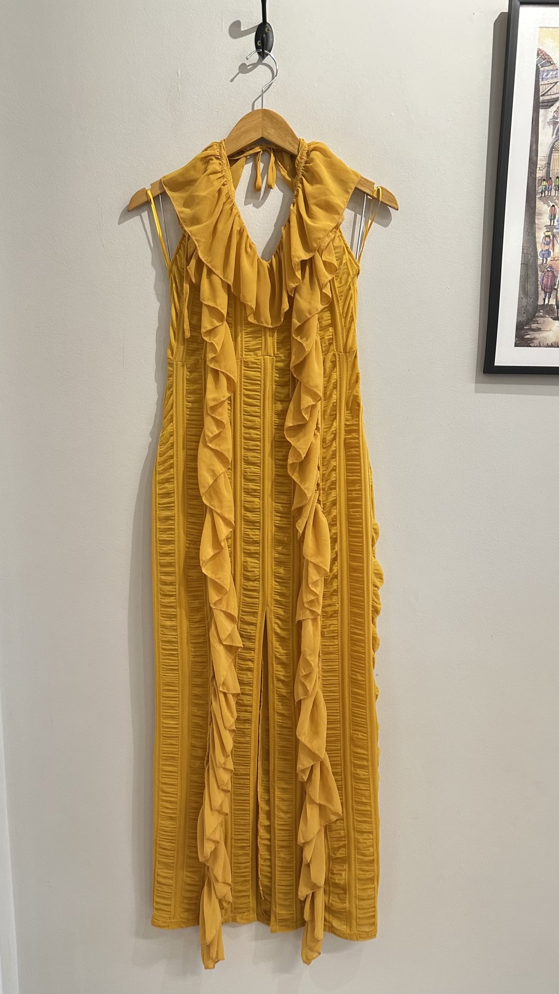 Vestido longo amarelo gema de tule c/babados s/manga e costas aberta Fashion Nova - P/M tamanho P/M - foto principal