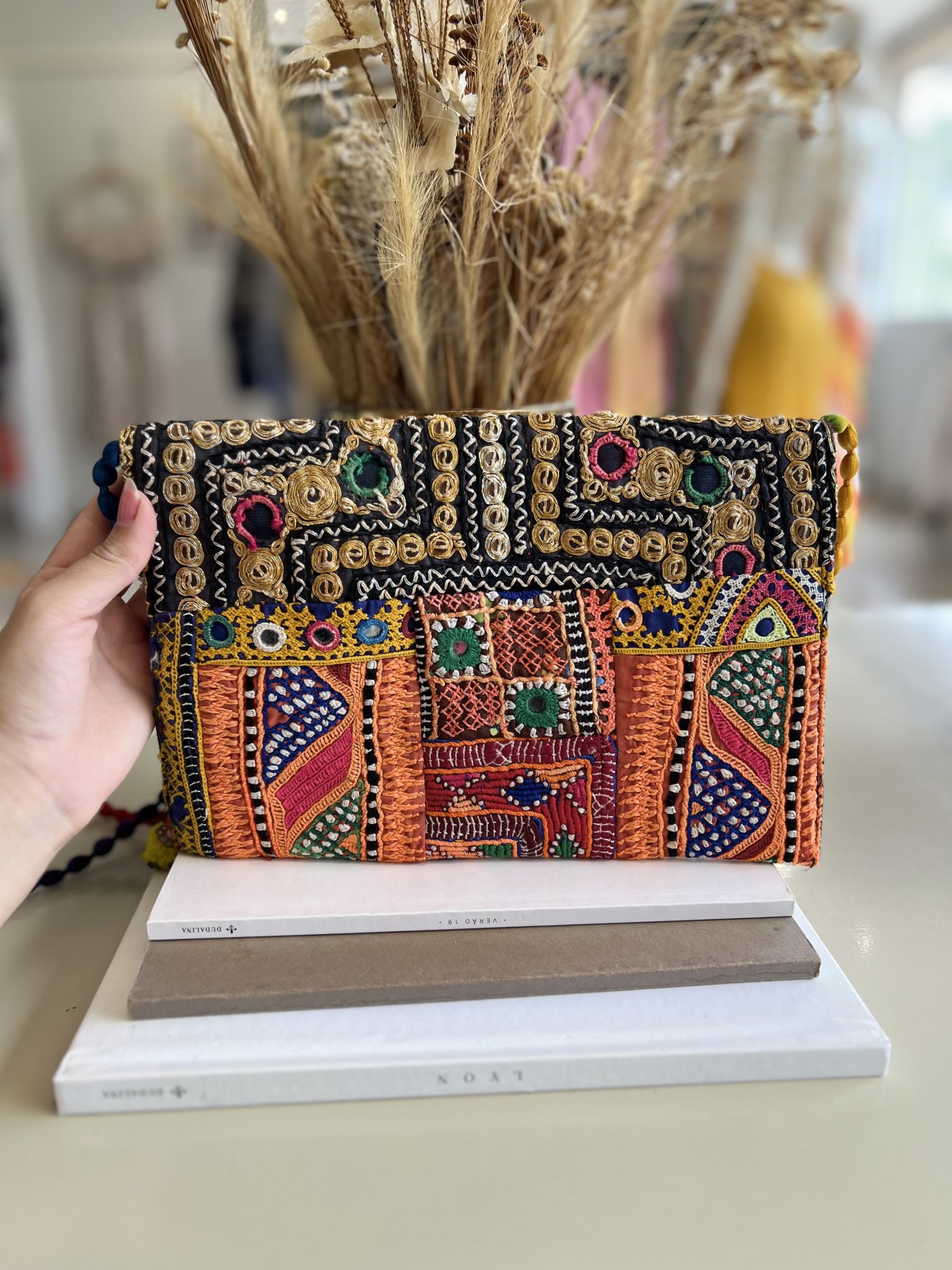 Bolsa tiracolo artesanal etcnica - vista adicional 3