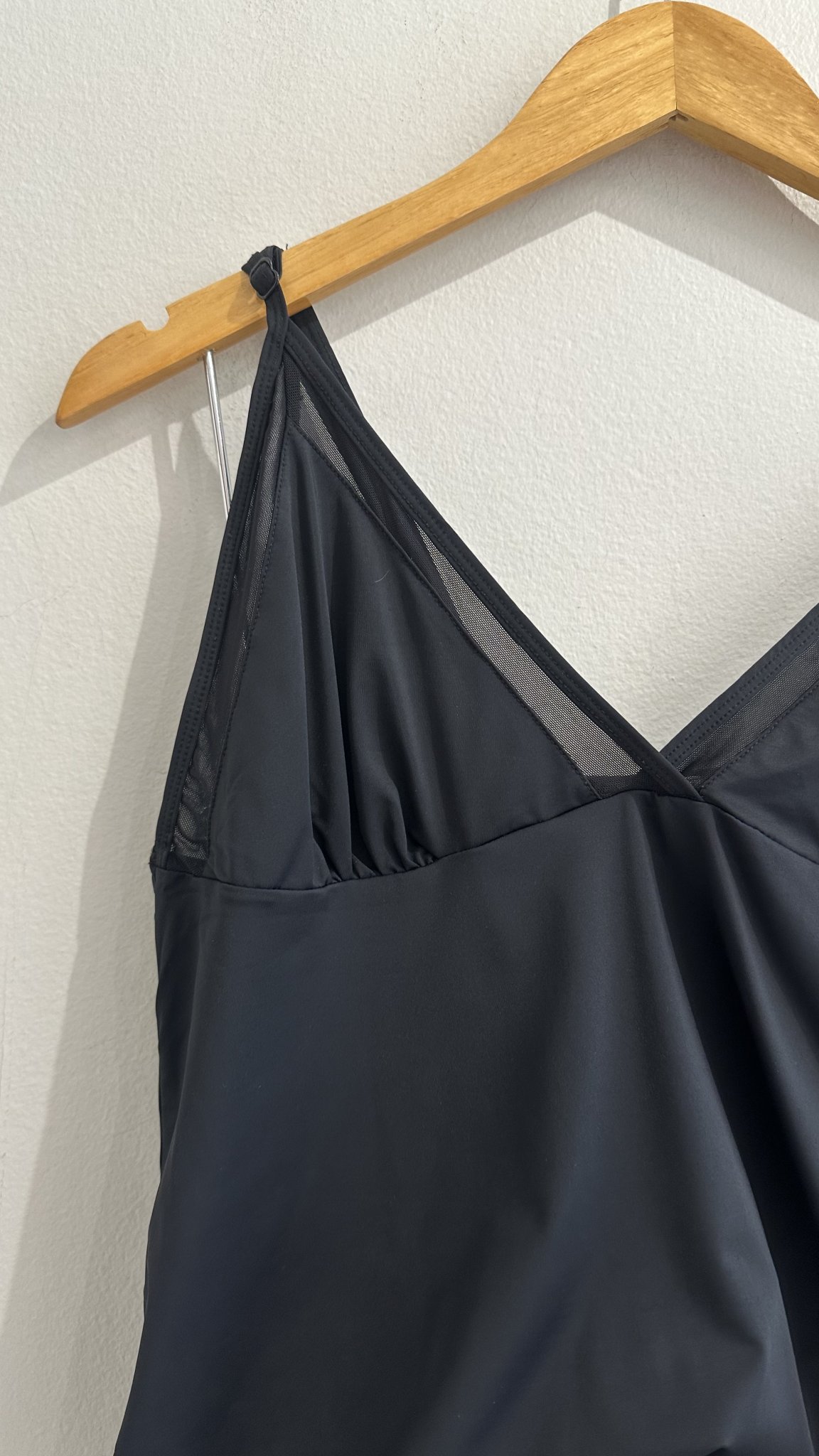 Conjunto babydoll blusa e short preto Zeerucci - M tamanho M - vista adicional 2