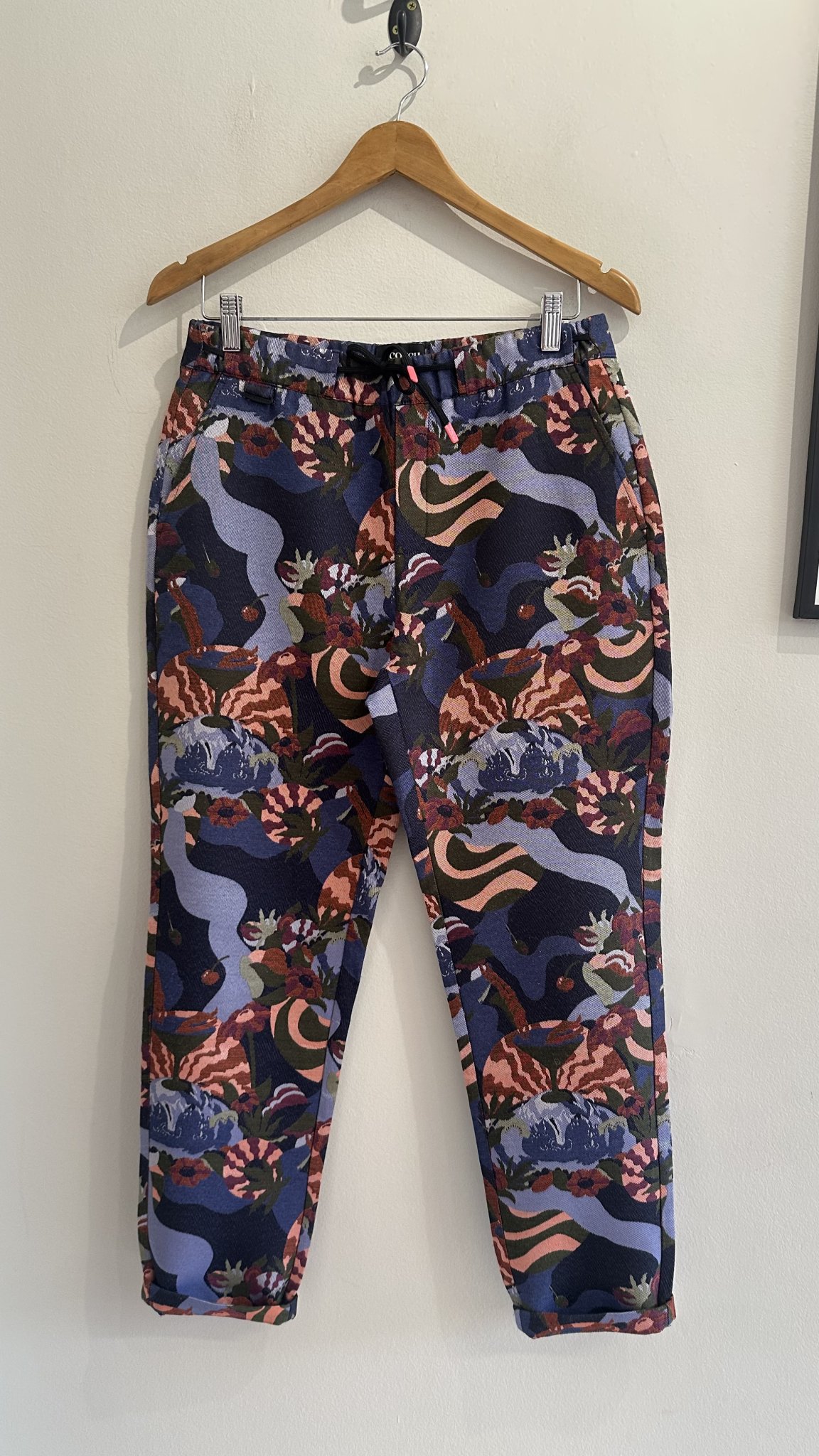 Calça lavanda estampa tropicalia color de cintura regulável Scotch end Solda - P tamanho P - foto principal
