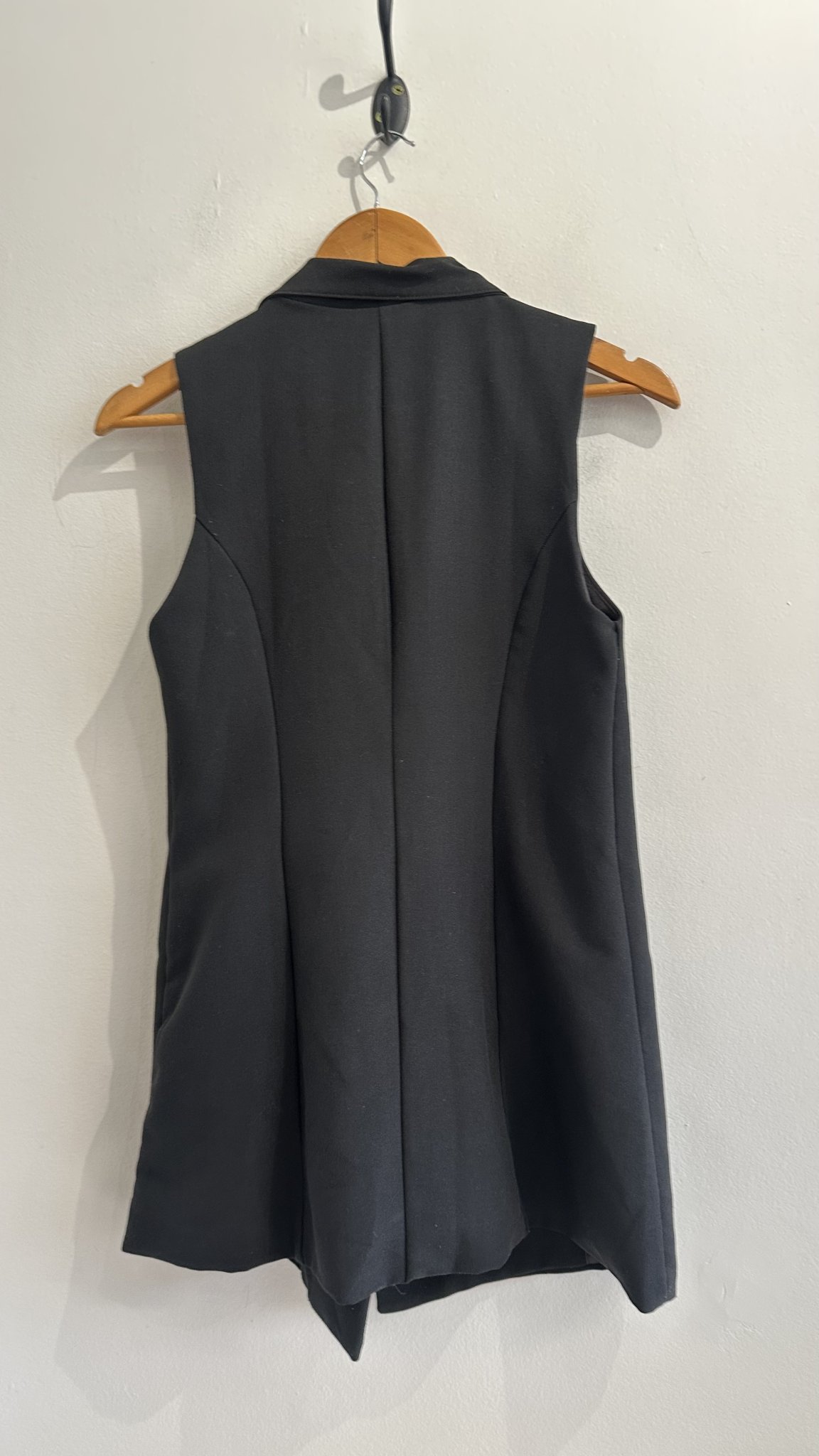 Maxi colete preto Artsy - M tamanho M - vista adicional 3