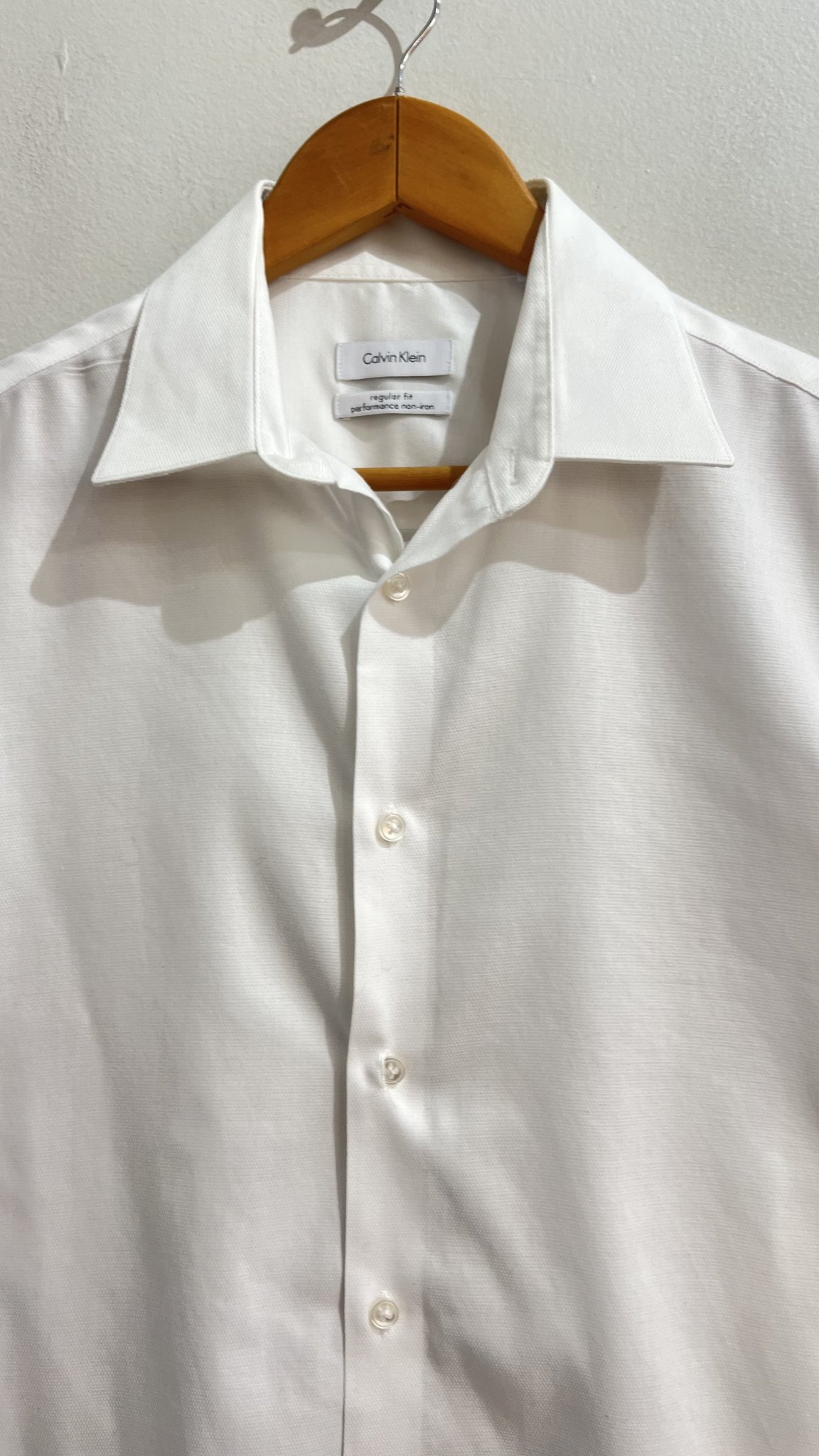 Camisa branca m/longa de algodão Calvin Klein - M branco tamanho M - vista adicional 2