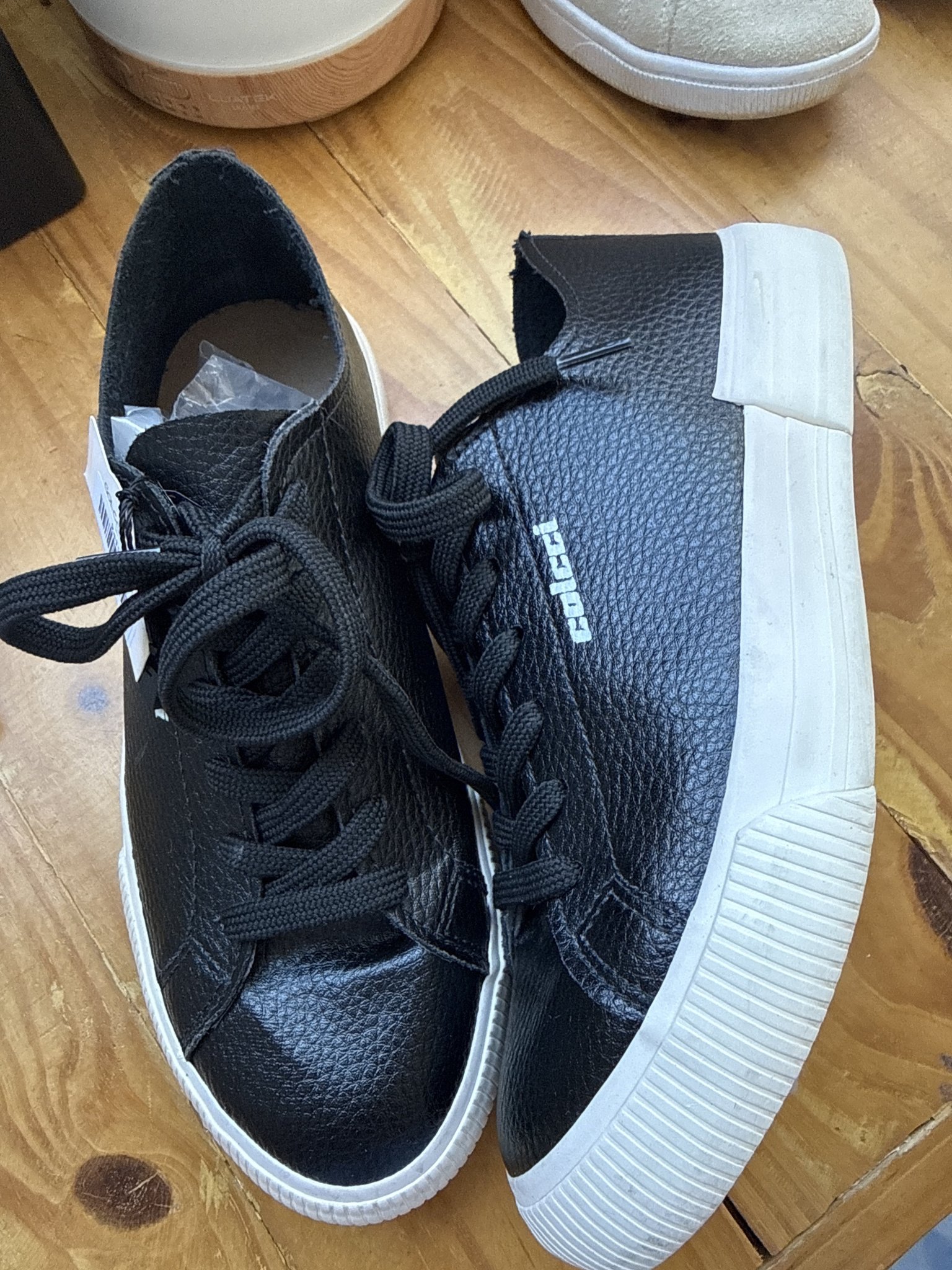 Tênis preto solado branco Colcci - 35 preto, branco tamanho 35 - foto principal