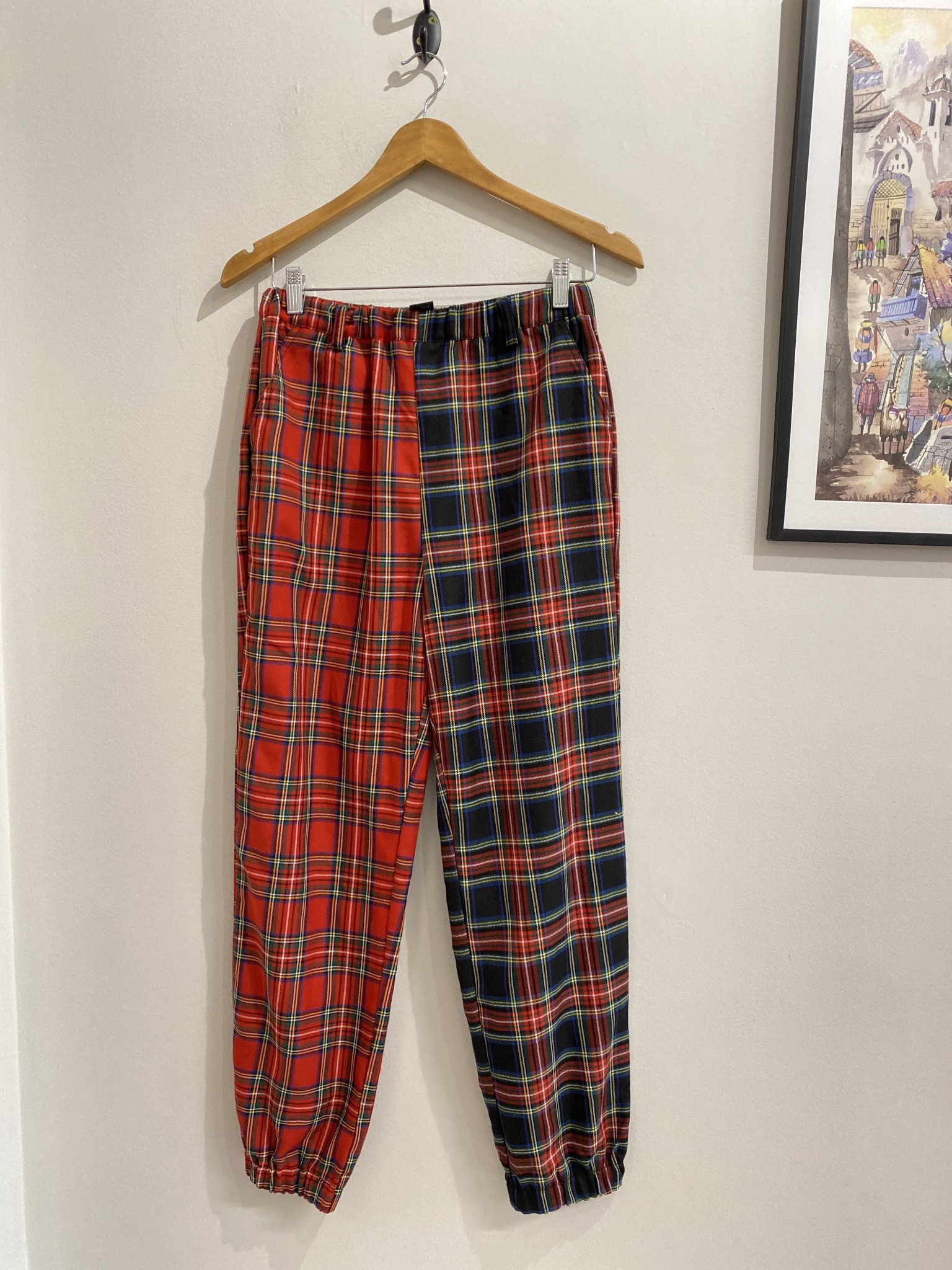 Calça quadriculada elástico cintura Almost Famous Vermelho - foto principal