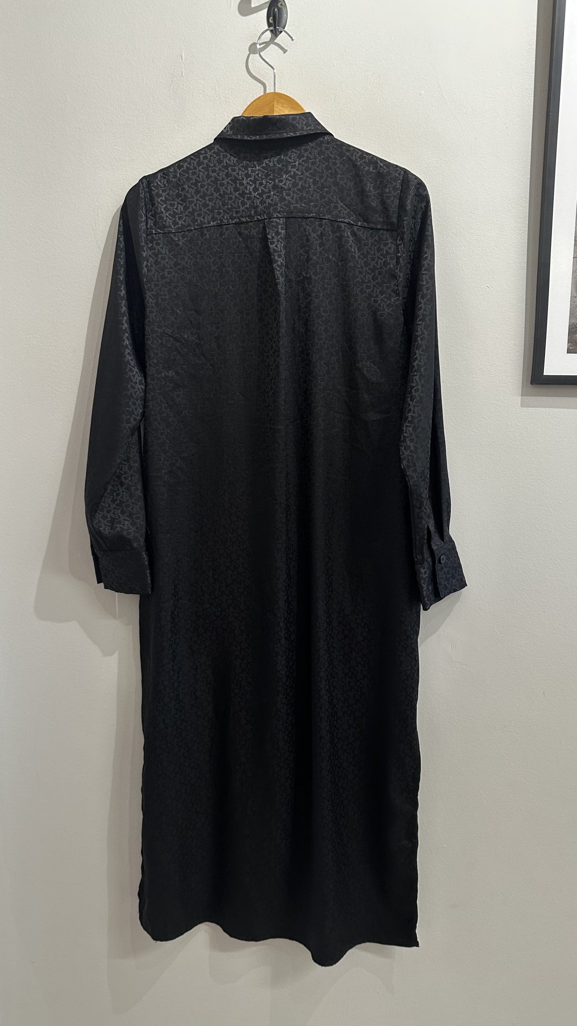 Vestido chemise longo preta estampa holograma DKNY m/longa - 38/40 preto tamanho 38/40 - vista adicional 2