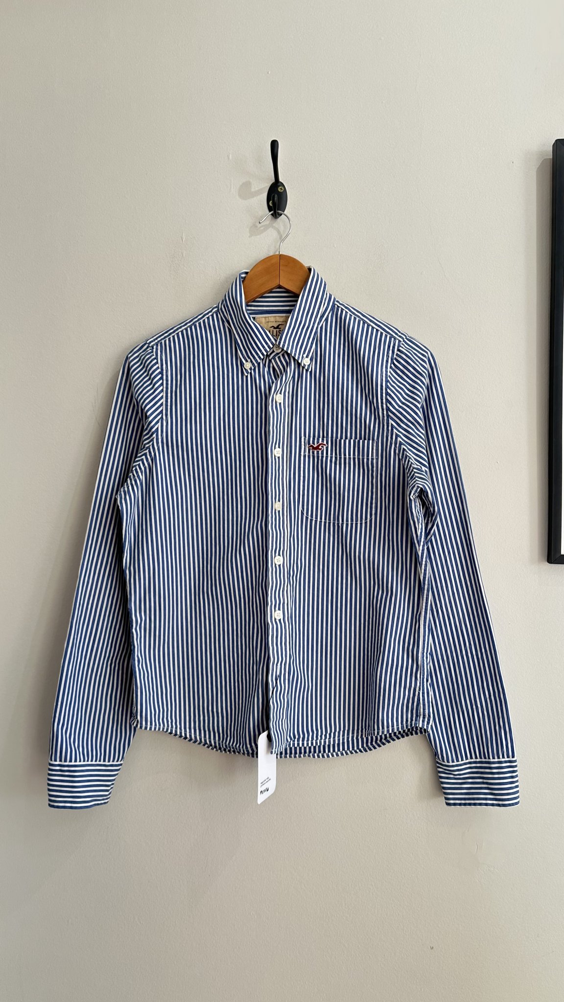 Camisa listrada azul e branco m/longa Hollister - P branco, azul tamanho P - foto principal