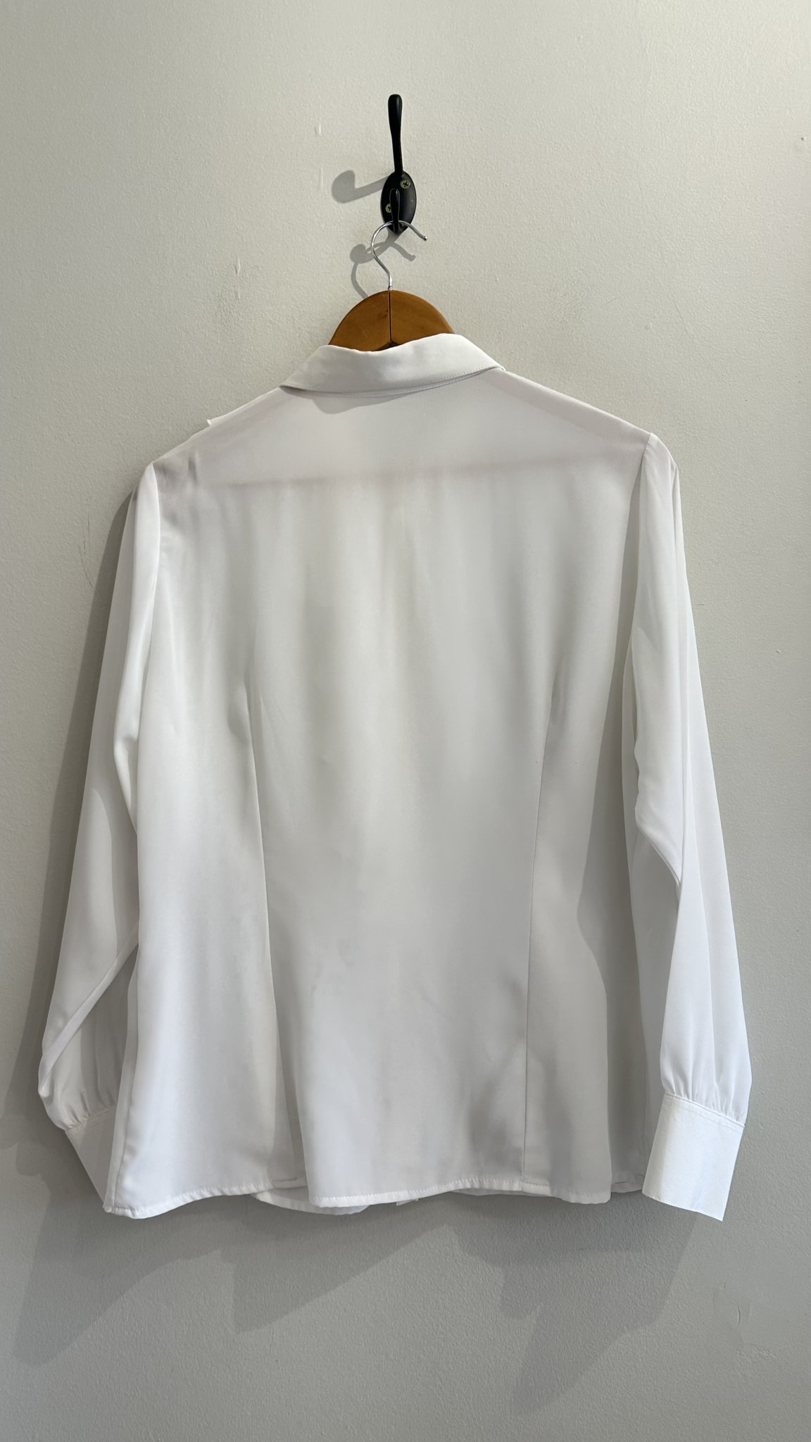 Camisa branca m/longa c/babados na frente Sergio Gazz - M branco tamanho M - vista adicional 2
