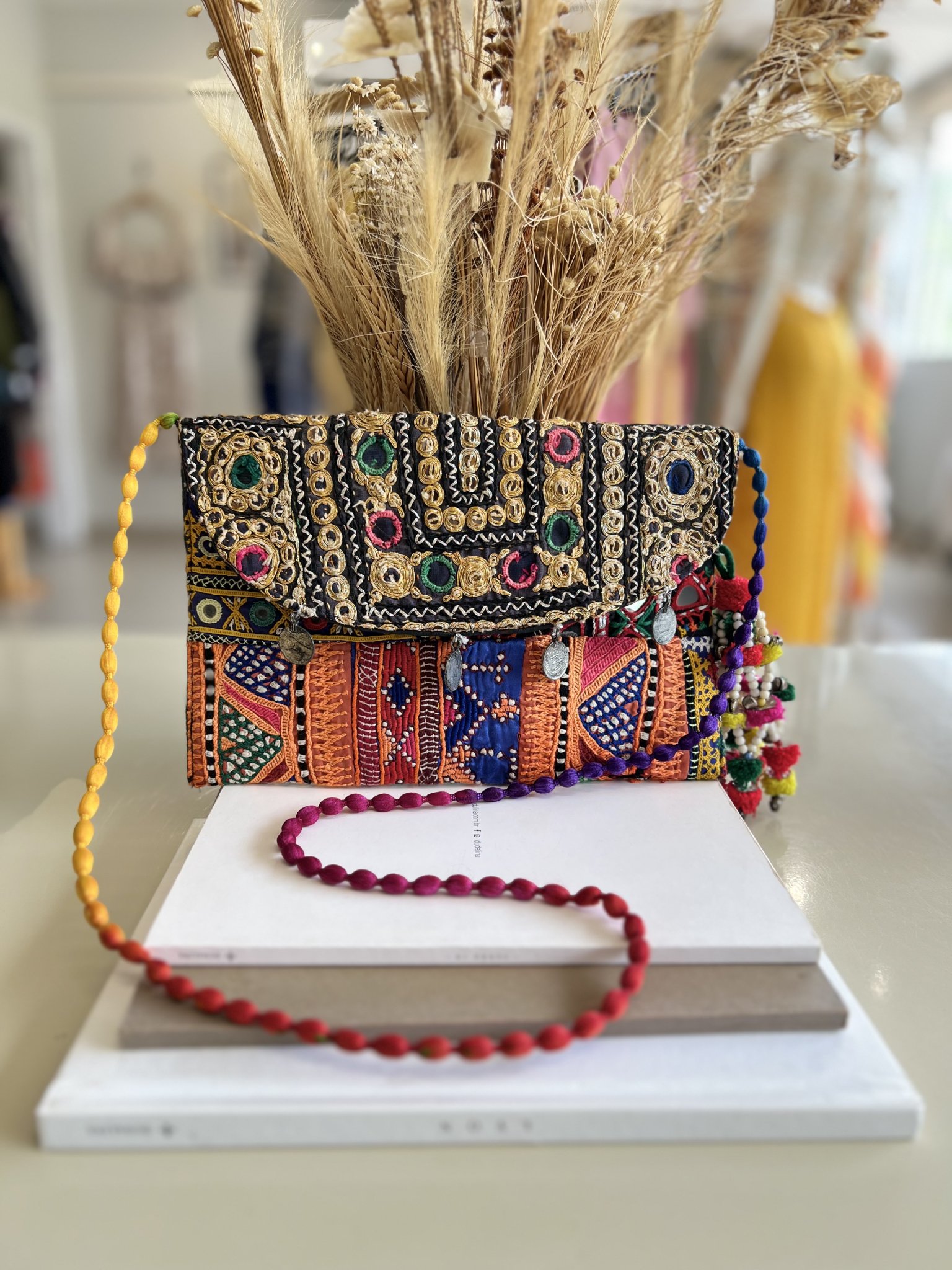 Bolsa tiracolo artesanal etcnica - foto principal