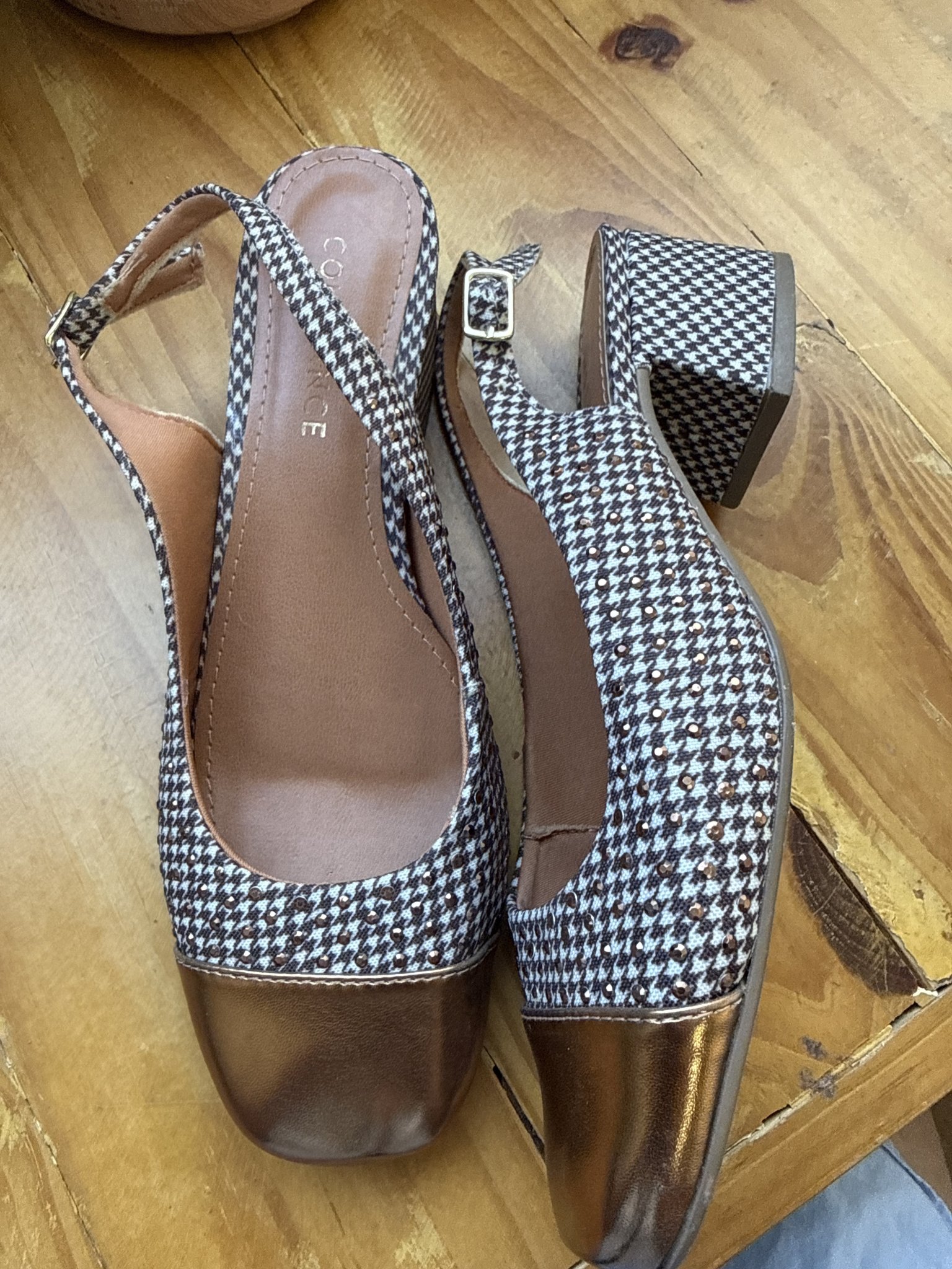 Scarpan slingback pied poule P&B ponta dourada Constance - 34 — foto 1 - tamanho 34
