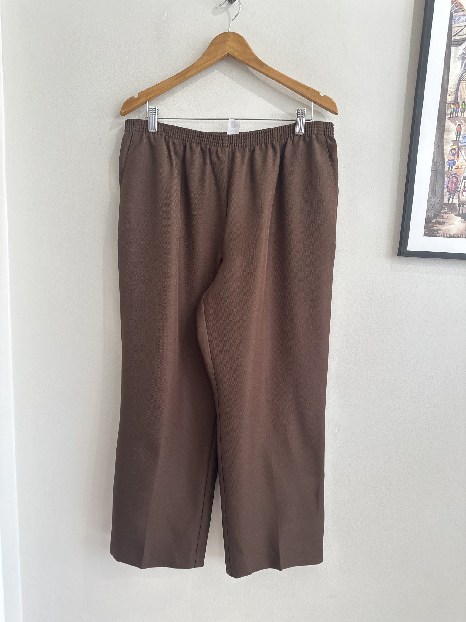 Calça marrom de cintura regulável Alfred Dunner - 46/48 tamanho 46/48 - foto principal