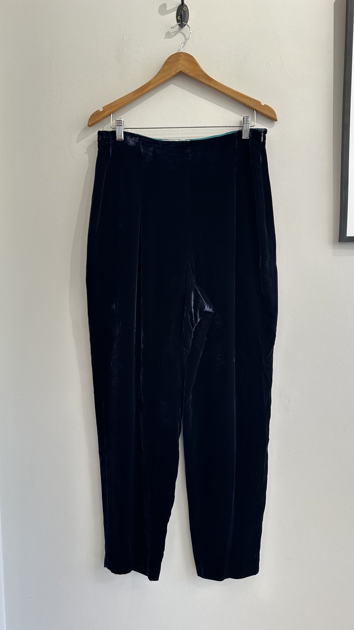 Calça pantalona azul marinho de veludo molhado Dana Buchman de viscose e seda - 44 azul, azul-marinho tamanho 44 - FullSizeRender