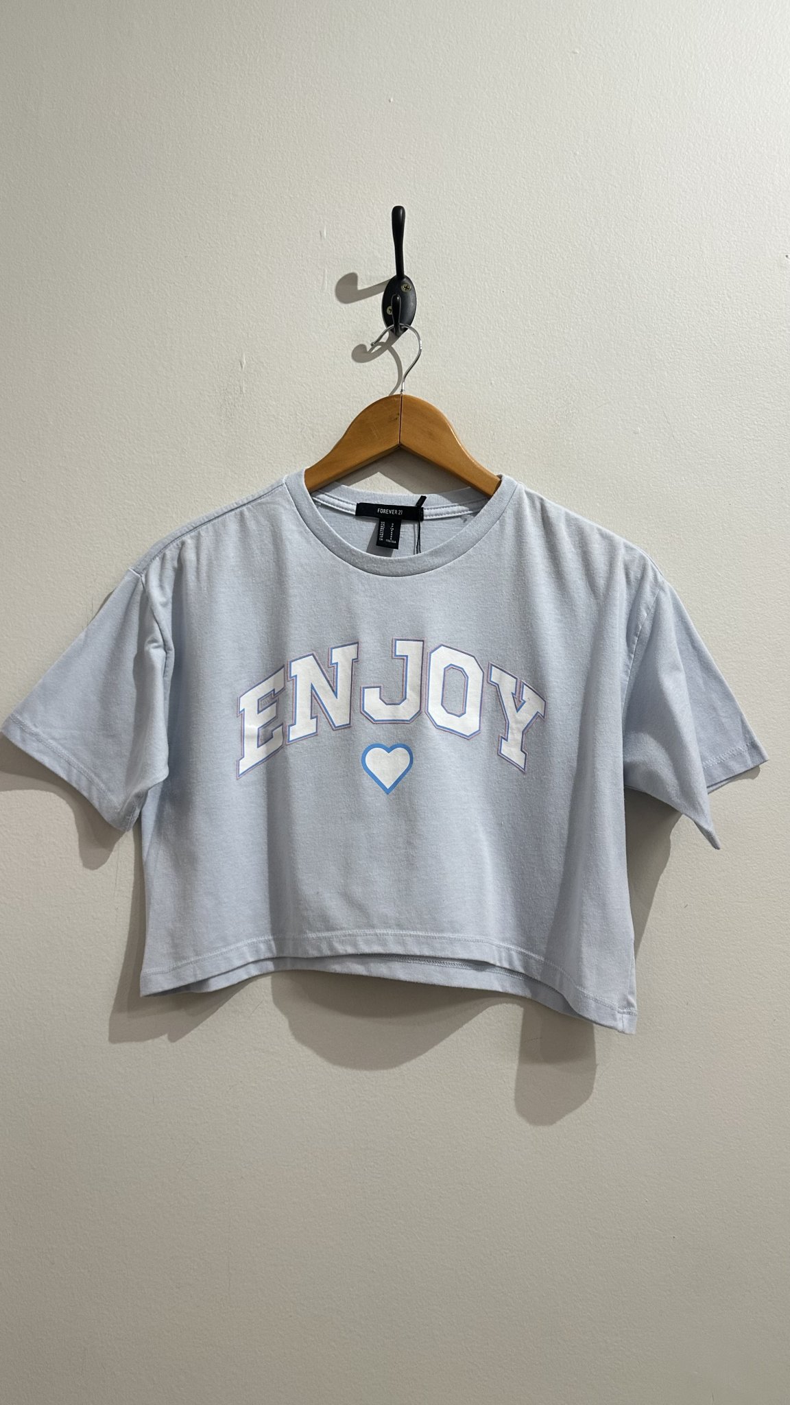 T-shirt cropped azul Enjoy Forever 21 - P tamanho P - foto principal