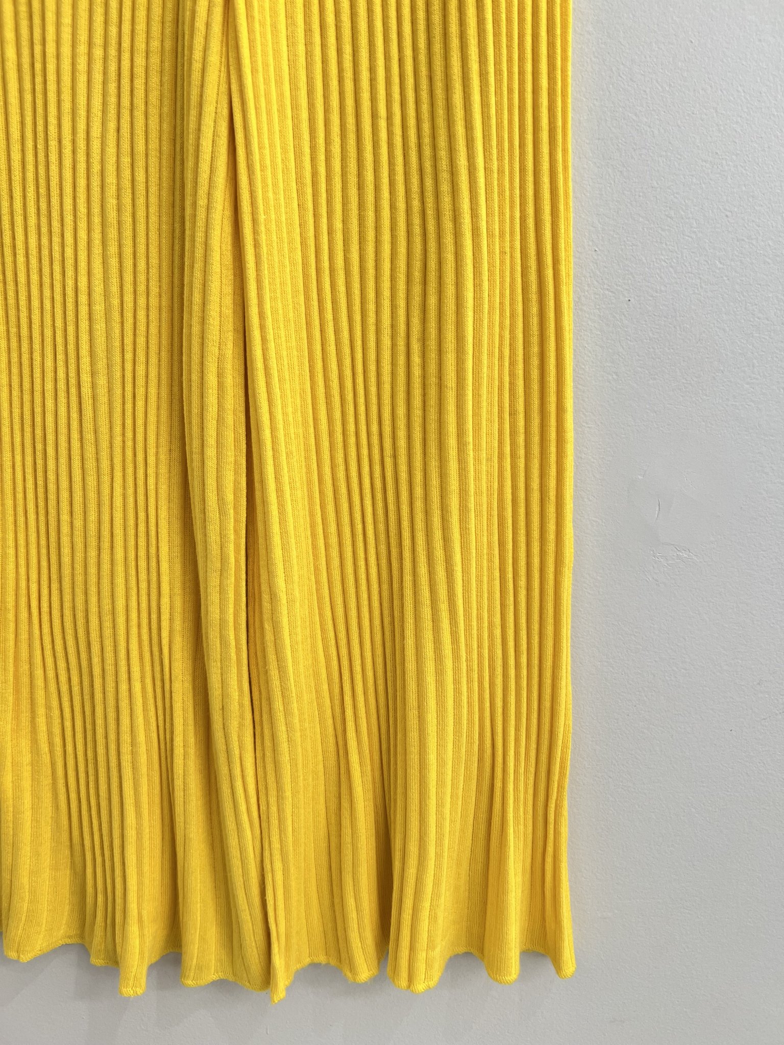 Calça amarela gema tricô canelado Ruth Valente - M amarelo tamanho M - vista adicional 4