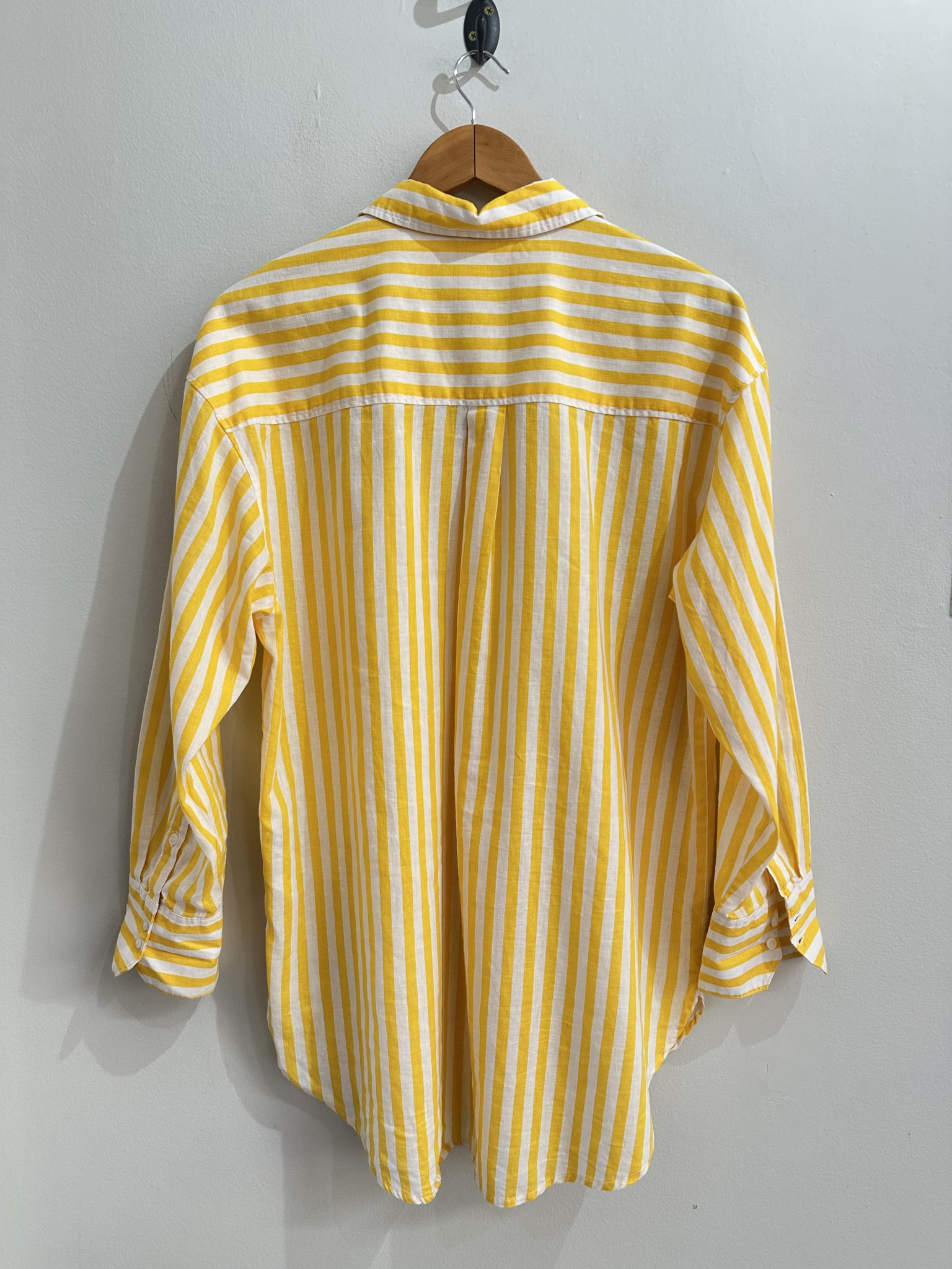 Camisa listrada amarelo e branco H&M de linho m/linho - P branco, amarelo tamanho P - vista adicional 4