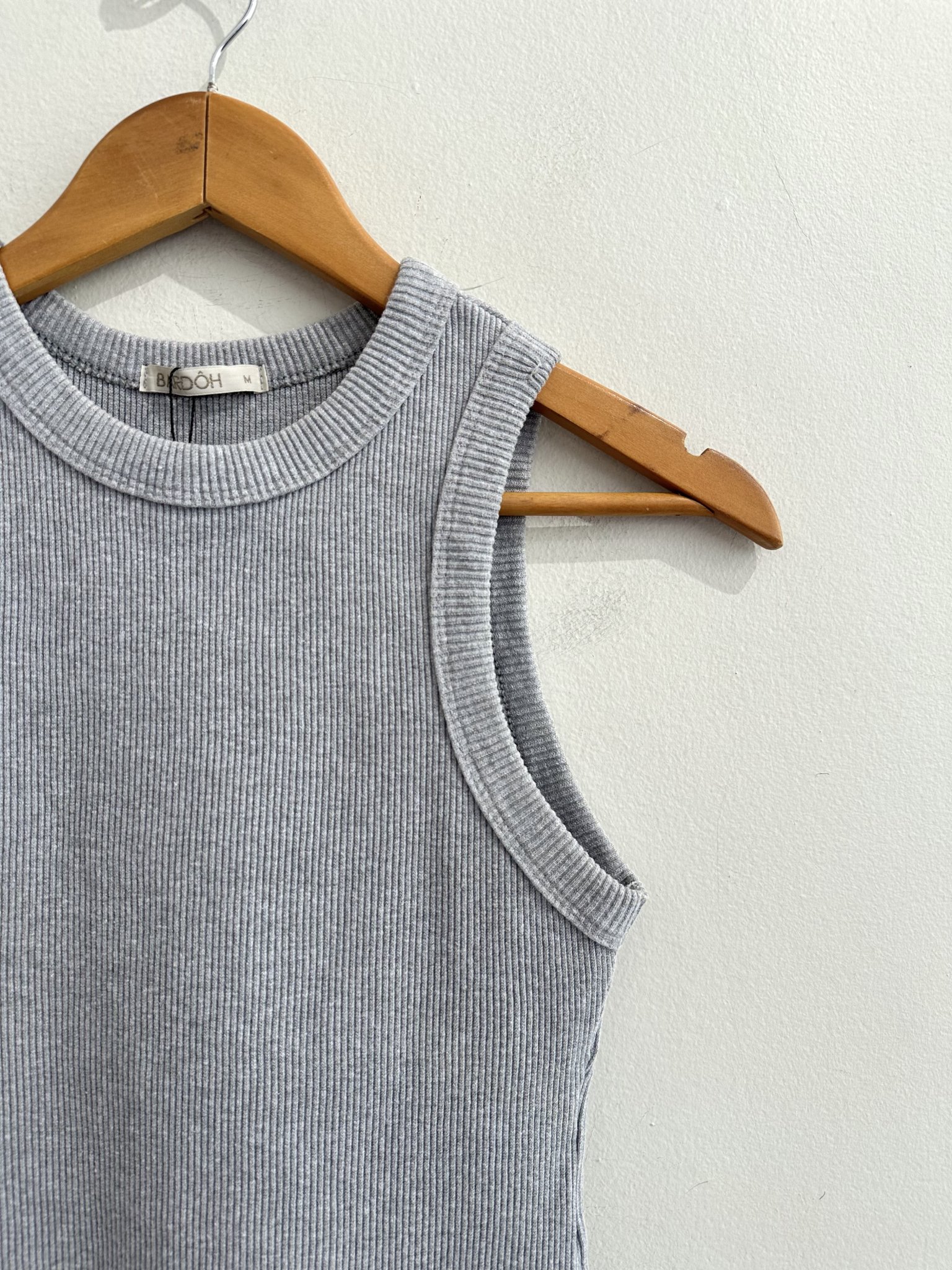 Blusa regata cinza canelada Bardôh - M tamanho M - vista adicional 2