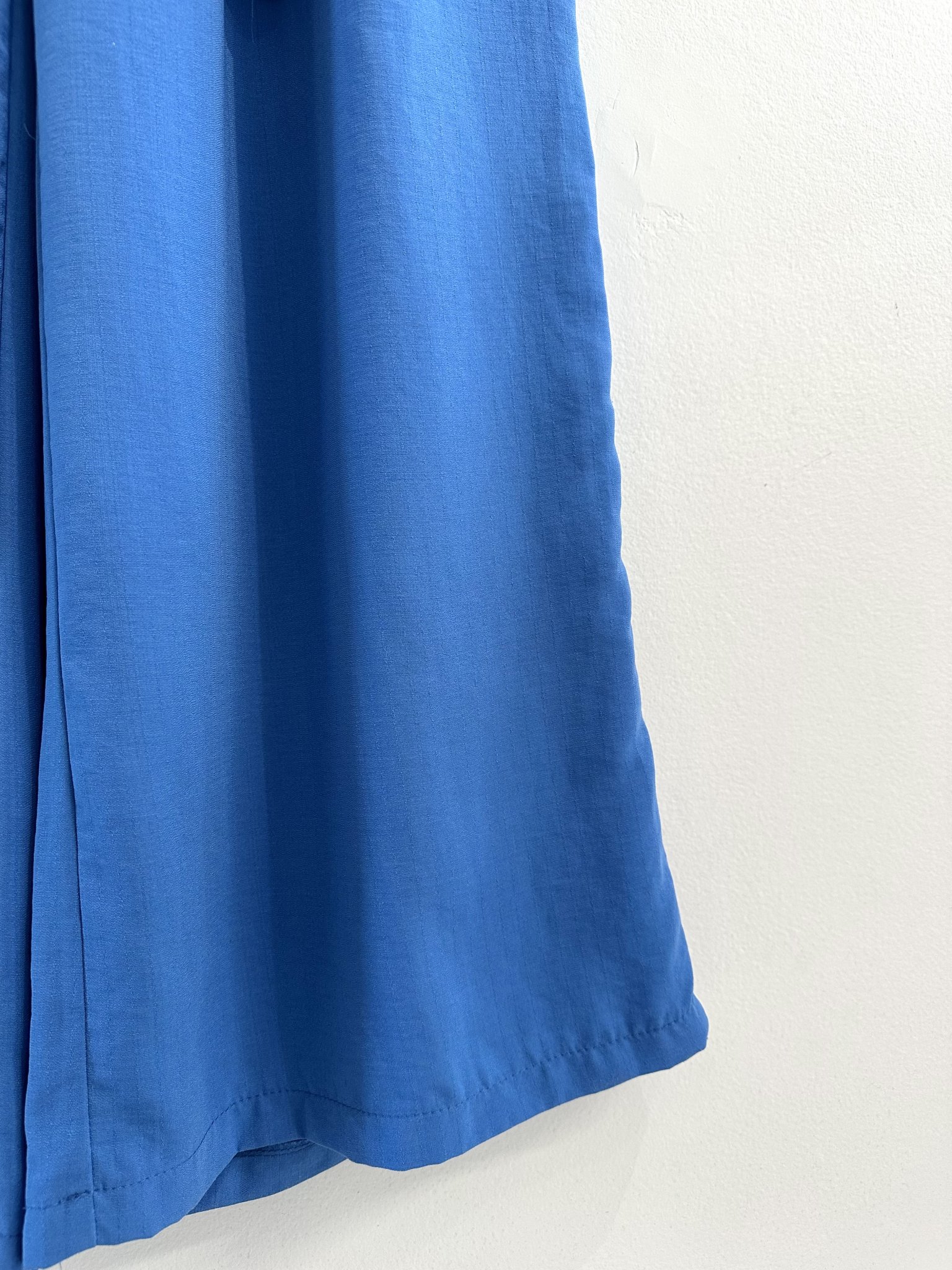 Calça pantalona azul com cinto faixa Açucar Moreno - P/M tamanho P/M - vista adicional 2