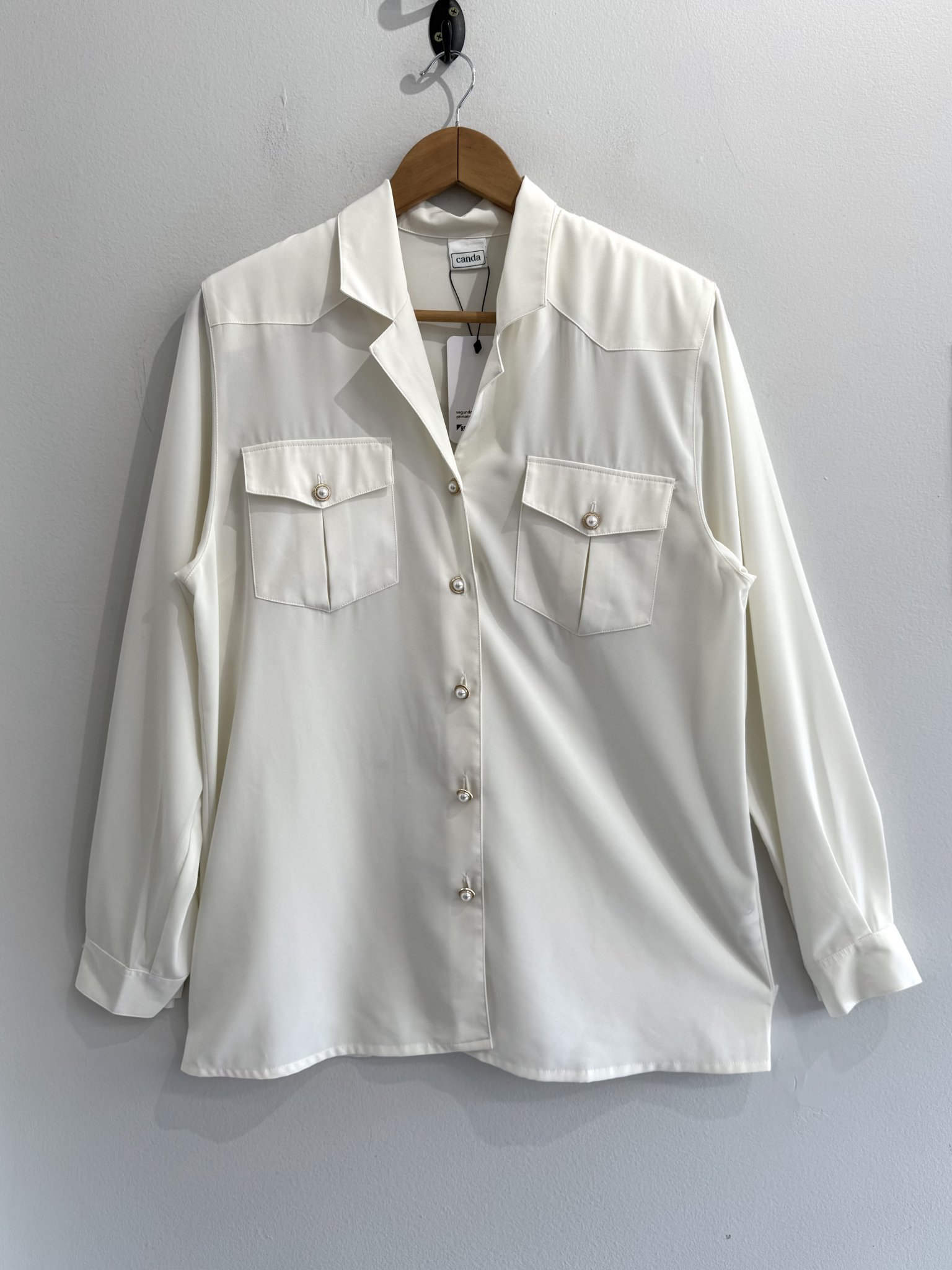 Camisa creme de botões perolado vintage Canda - M tamanho M - foto principal