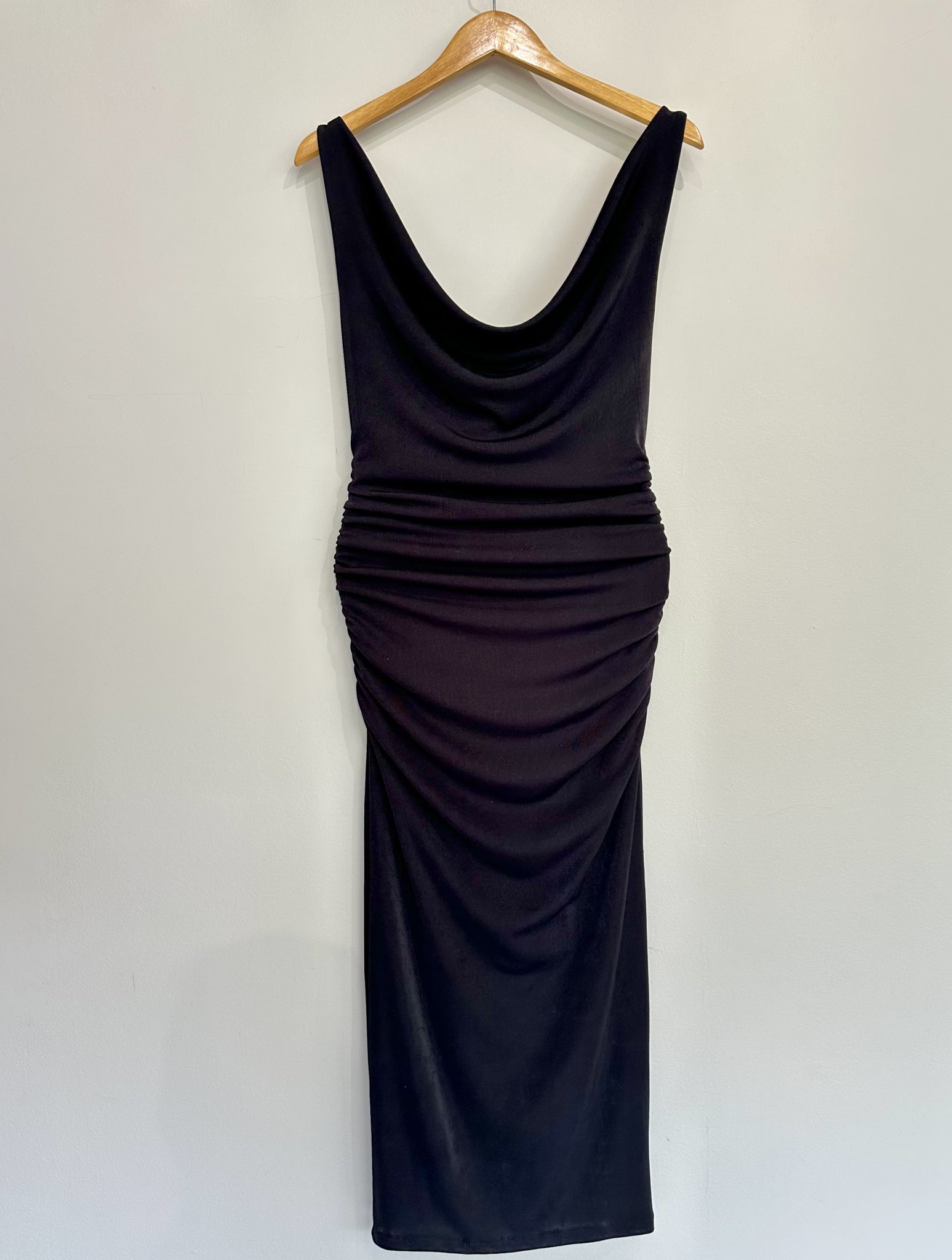 Vestido longo preto de lurex grapeado s/manga c/decote nas costas s/marca - P/M tamanho P/M - foto principal