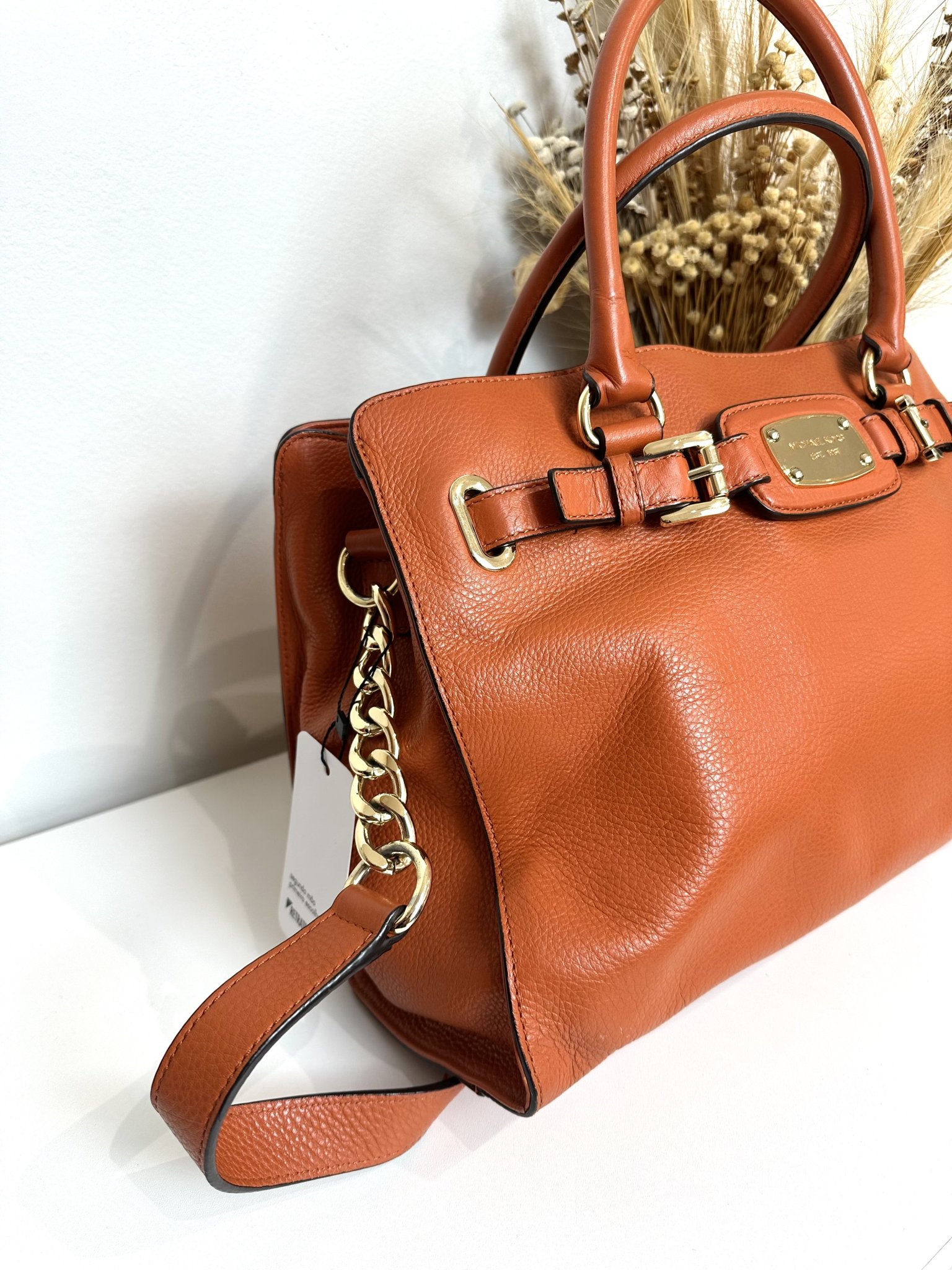 Bolsa tiracolo laranja de couro Michael Kors Bruna - vista adicional 2